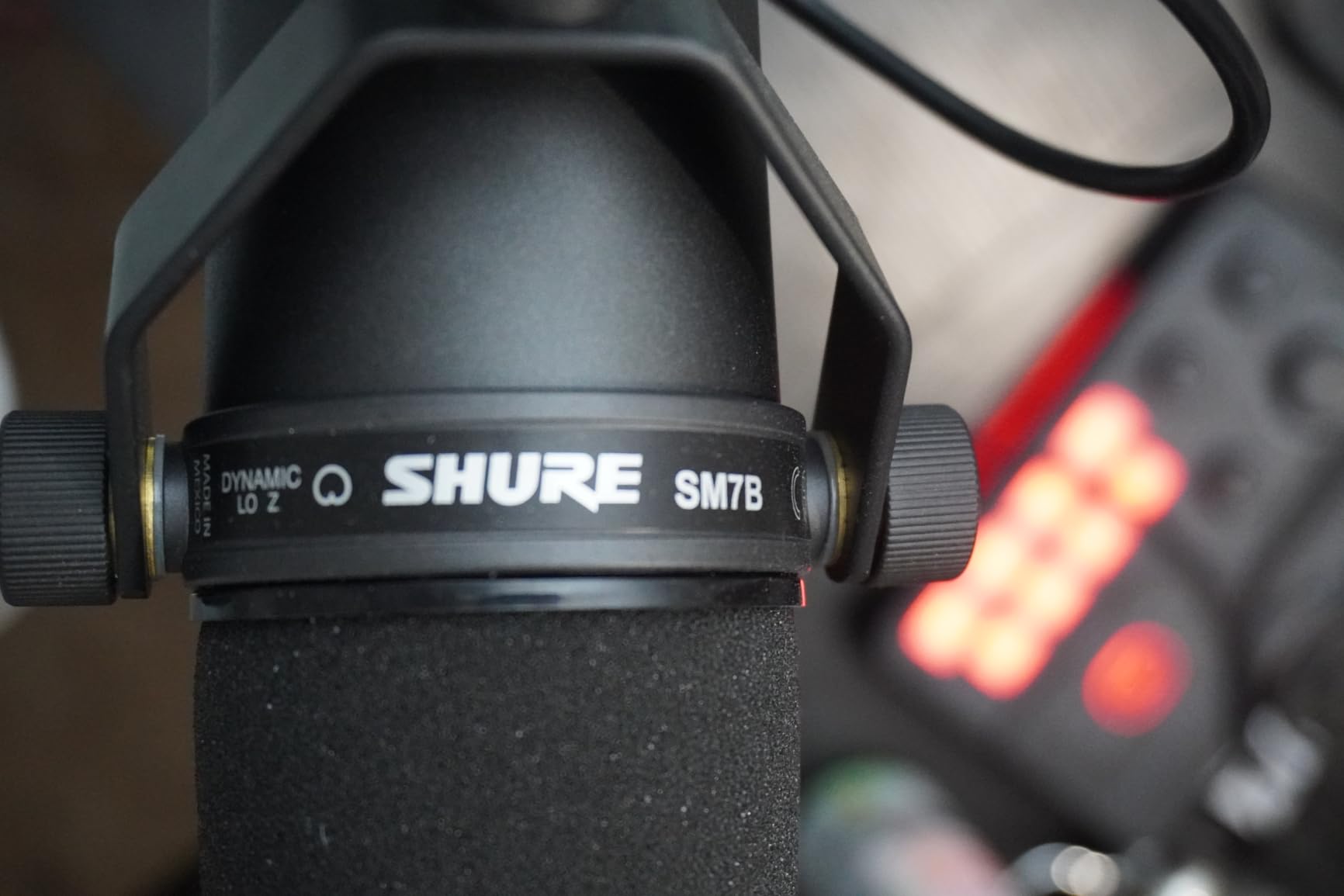 Shure SM7B Dynamic Vocal Microphone for Podcasting & Streaming | XLR studio dynamic mic for broadcast, podcast, recording, gaming and streaming; smooth warm vocals, rugged build customer photo 2