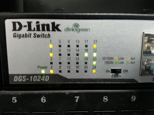 D-Link DGS-1024D, Ethernet Switch, 24 Port Gigabit Unmanaged Fanless Network Hub Desktop or Rack Mountable customer photo 2