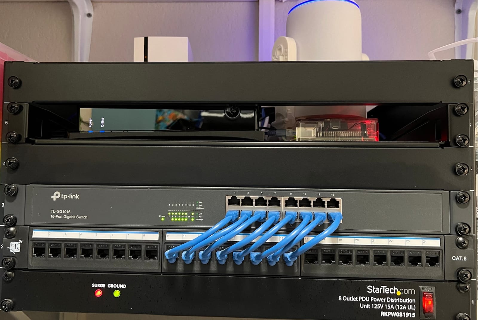 TP-Link TL-SG1016, 16 Port Gigabit Unmanaged Ethernet Switch | Plug & Play, Sturdy Metal, Shielded Ports, Rackmount, Fanless, Black, 3 Year Manufacturer Warranty customer photo 1