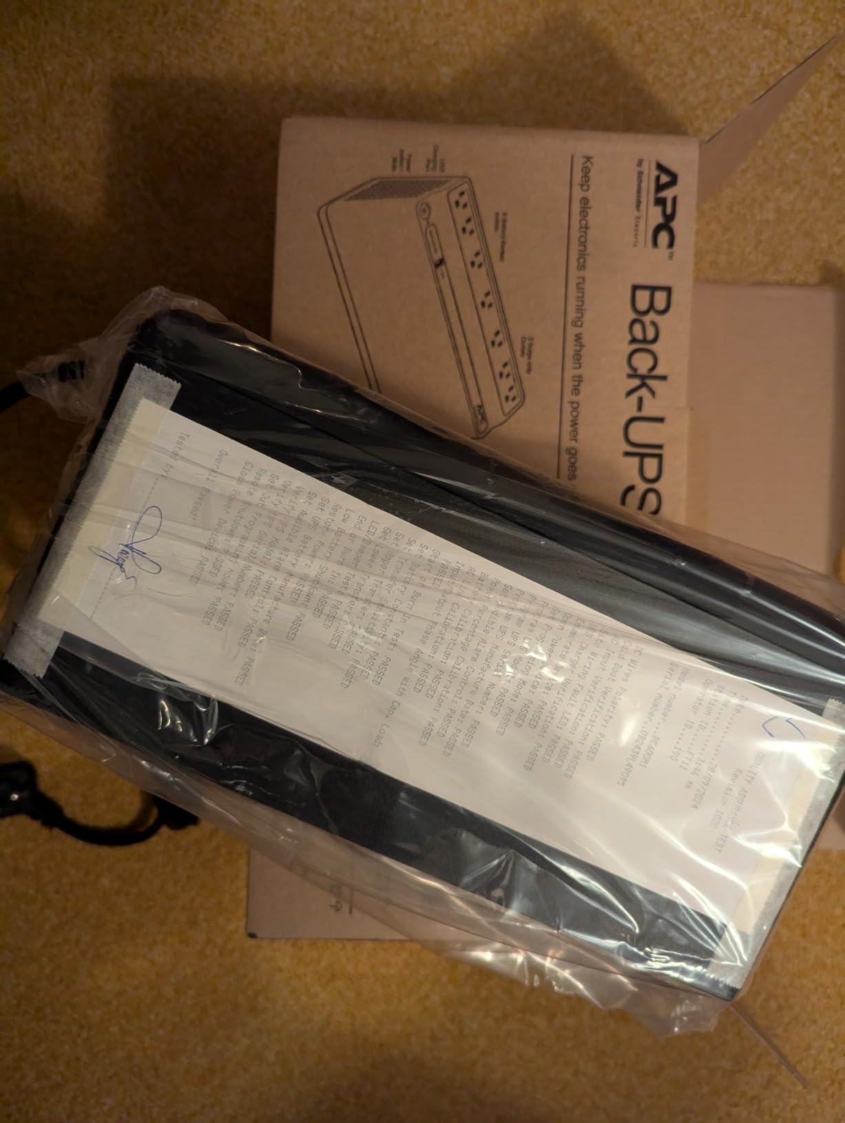 APC UPS 650VA/390W Battery Backup & Surge Protector for PC, NAS | BE650G1 | UPS battery backup for Office Electronics. Surge protection (+RJ45 e-net), 29-min runtime, ENERGY STAR cert. 3-yr warranty customer photo 1