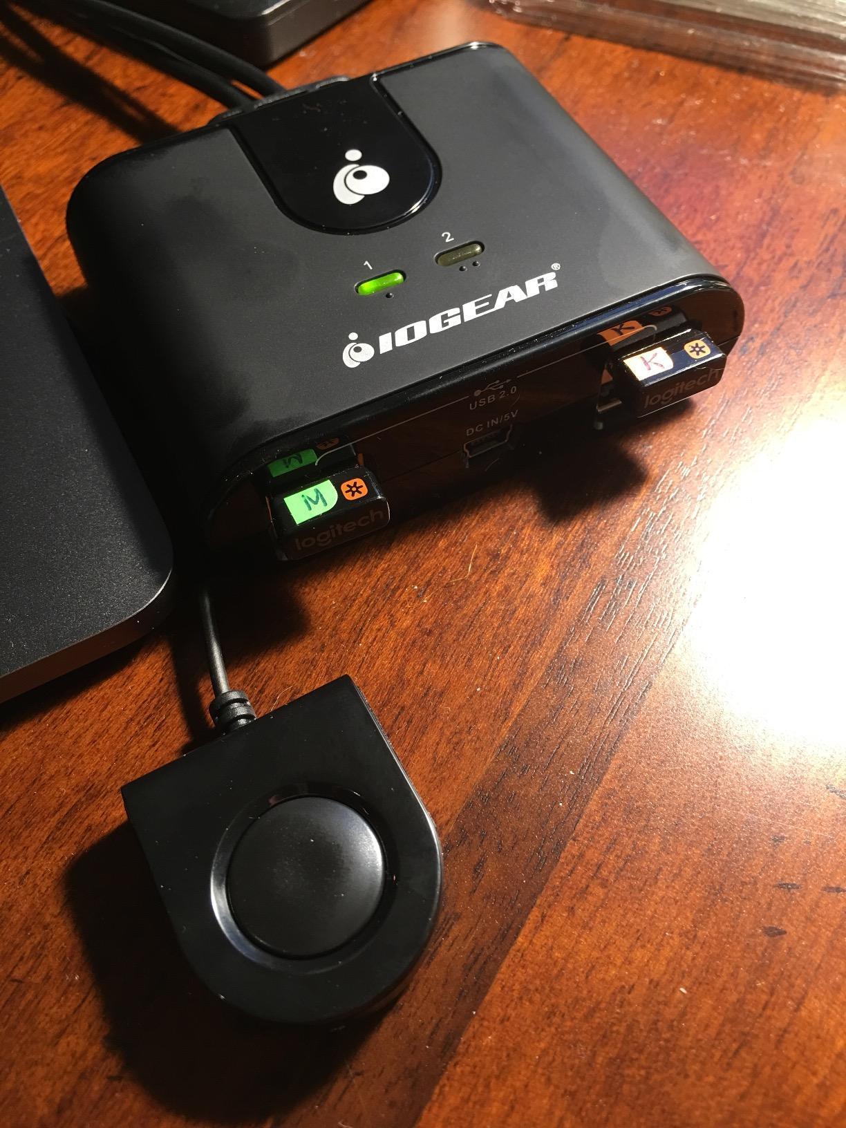 IOGEAR USB 2.0 2x4 Peripheral Switching Hub - 2 PC Share To 4 USB Devices - Up To 480Mbps - Mobile Devices Charging - Mouse/Keyboard - Printer - Scanner - EX HD - LED Indicators w/Remote - GUS402 customer photo 1