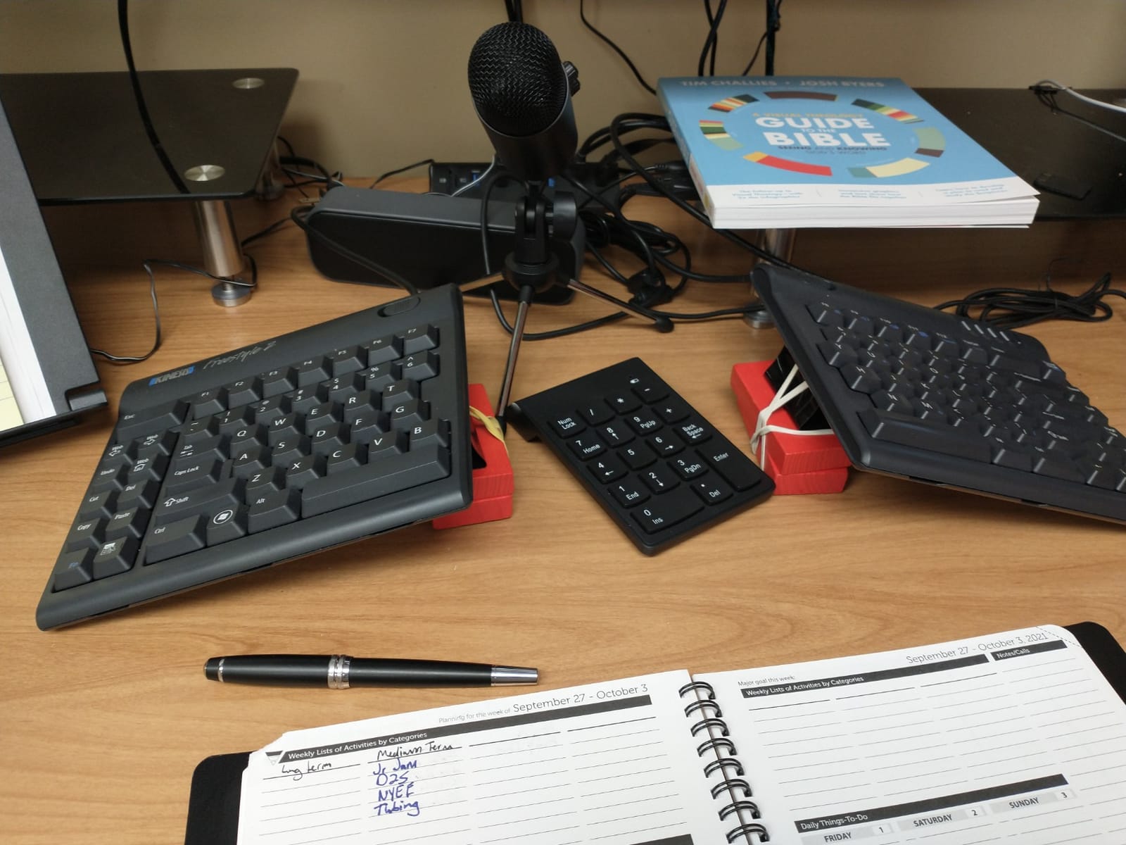 KINESIS Freestyle2 Ergonomic Keyboard for PC (9