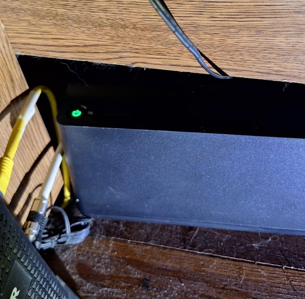 APC UPS 600VA/330W Battery Backup for Computer, Router, NAS, BE600M1 | Power through utility outages (23 minutes @ 100W). UL certified, USB charging. UPS backup battery with 490 J surge protection customer photo 1
