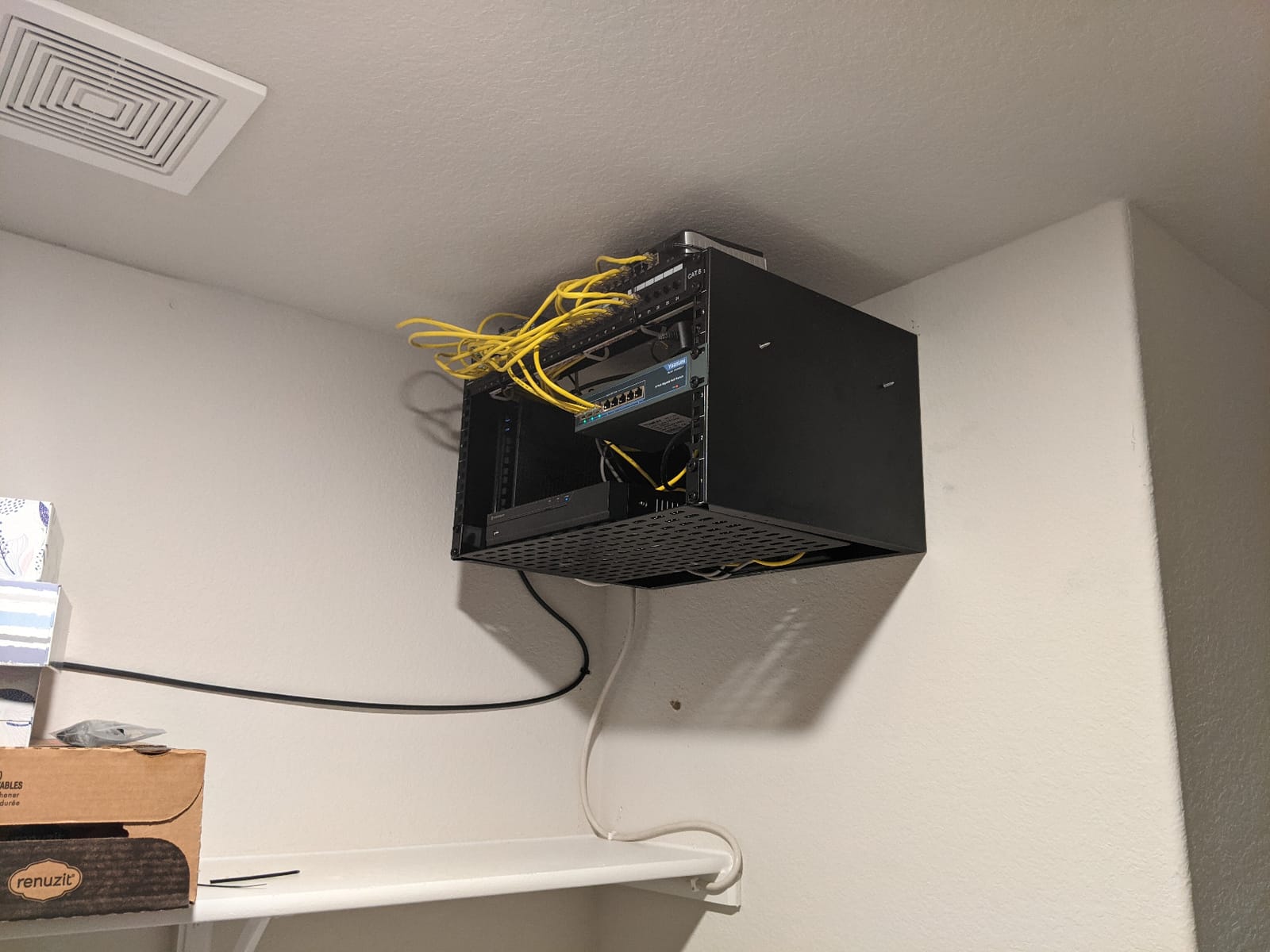 Pyle 19-Inch 1U Server, Vented Shelves for Good Air Circulation Cantilever Wall Rack, Universal Device, Cabinet Shelf, Computer Case Mounting Tray, Black (PLRSTN14U) customer photo 2