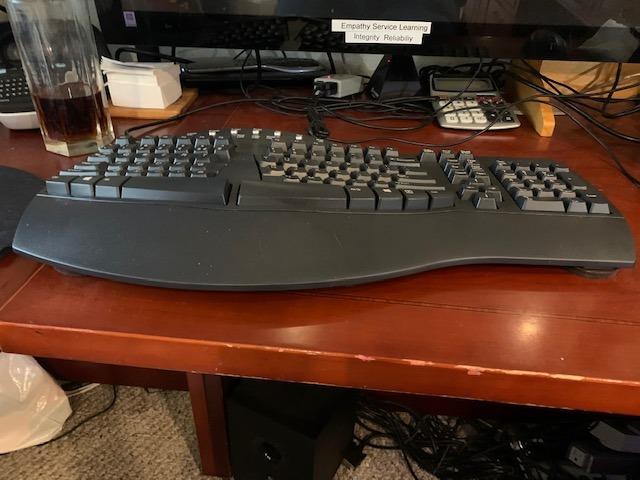 Perixx PERIBOARD-512B Wired Ergonomic Keyboard - Split Keyboard, Wrist Rest, Natural Typing customer photo 1