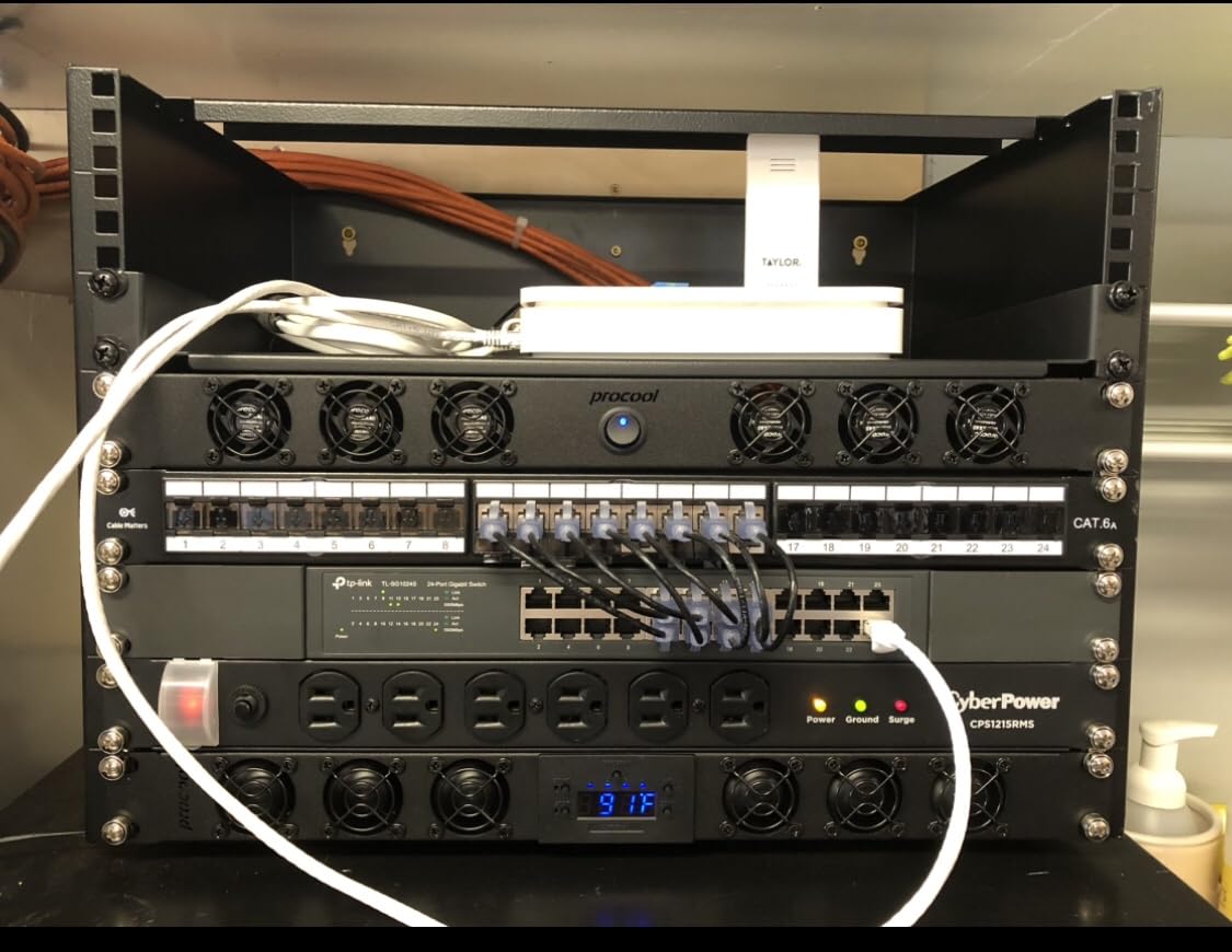TP-Link 24 Port Gigabit Ethernet Switch Desktop/Rackmount Plug & Play Shielded Ports Sturdy Metal Fanless Quiet Traffic Optimization Unmanaged (TL-SG1024S) customer photo 1