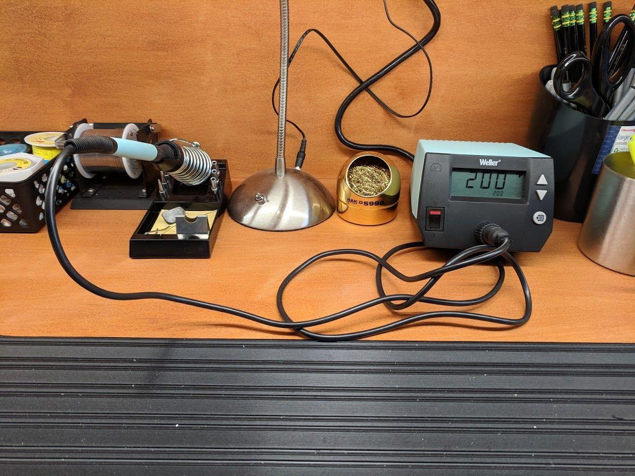 Weller 70 Watt Digital Soldering Station | WE1010NA | Ergonomic handle, ESD safe station, iron and heat-resistant silicon cable, Password-protected to preserve settings customer photo 2
