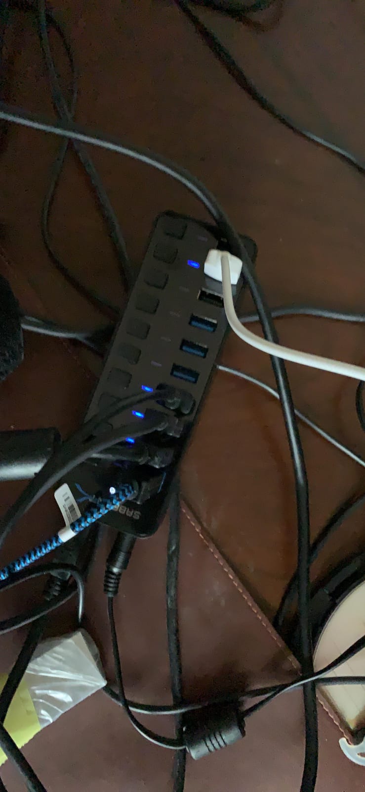 SABRENT 10-Port Powered USB 3.0 Hub, 3 Charging Ports, 60W (HB-B7C3) customer photo 2