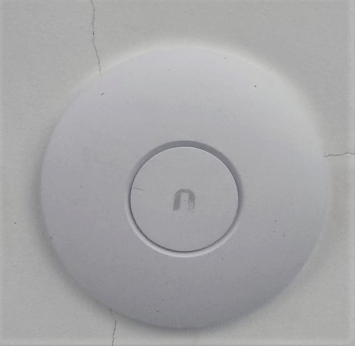 Ubiquiti UniFi AP AC PRO 802.11ac Scalable Enterprise Wi-Fi Access Point (UAP-AC-PRO-E-US) PoE Adapter Sold Separately customer photo 2