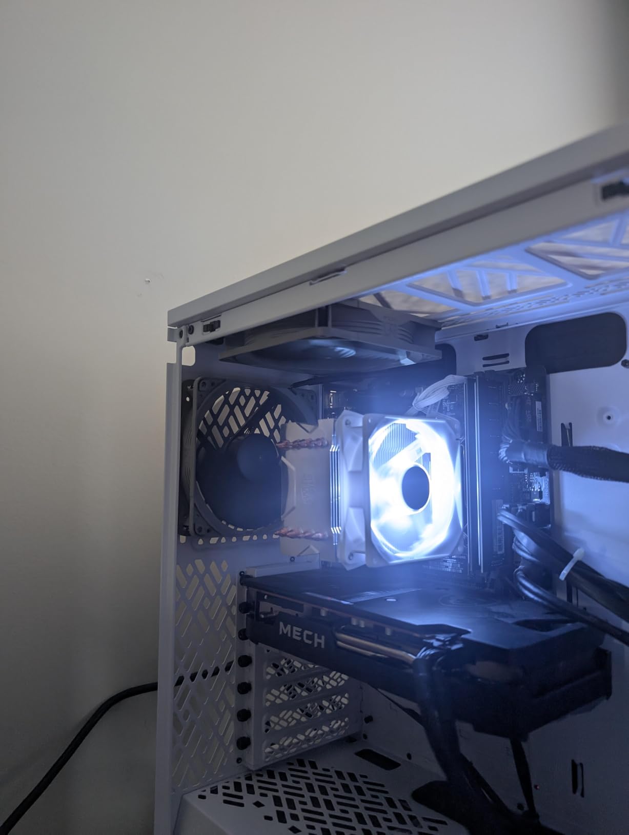 Noctua NF-P12 redux-1700 PWM, Quiet Fan 120mm | High Airflow, Low Noise, 25mm Thick Fan for PC and Electronics Cooling Streamlined Package 1700rpm 4-Pin PWM customer photo 1