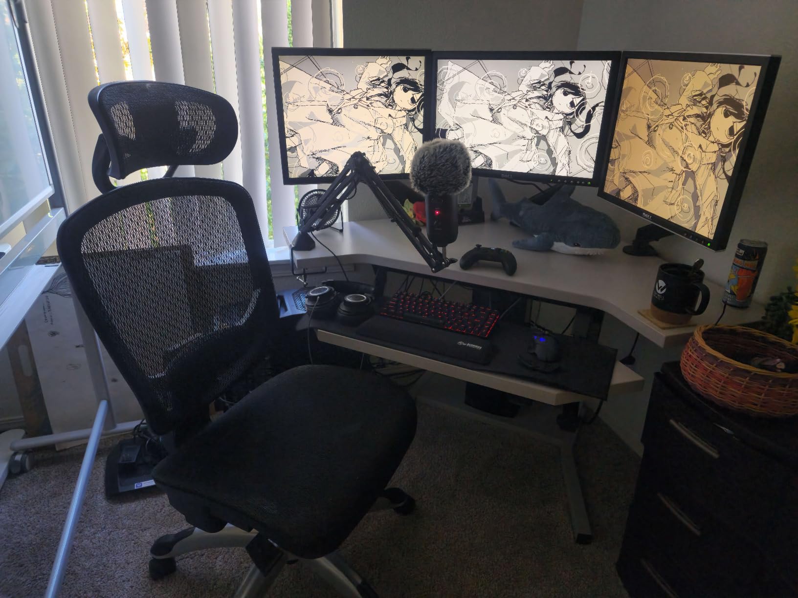 STAPLES Hyken Ergonomic Mesh Task Chair with Lumbar Support, Swivel, Gray customer photo 1