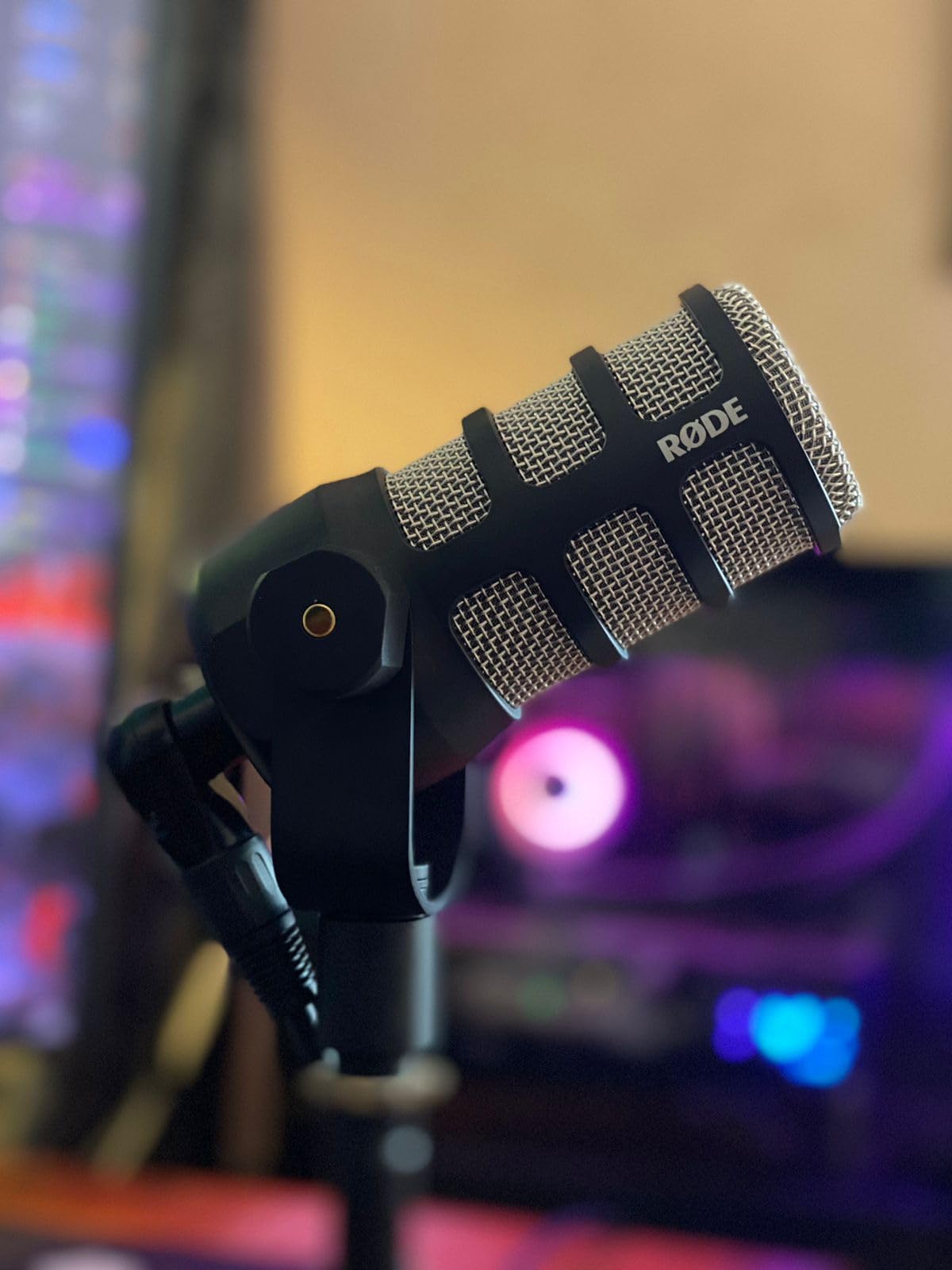 RØDE PodMic Cardioid Dynamic Broadcast Microphone, XLR | Requires Audio Interface (RODECaster, AI-1, or similar). For USB Plug and Play, see PodMic USB customer photo 1