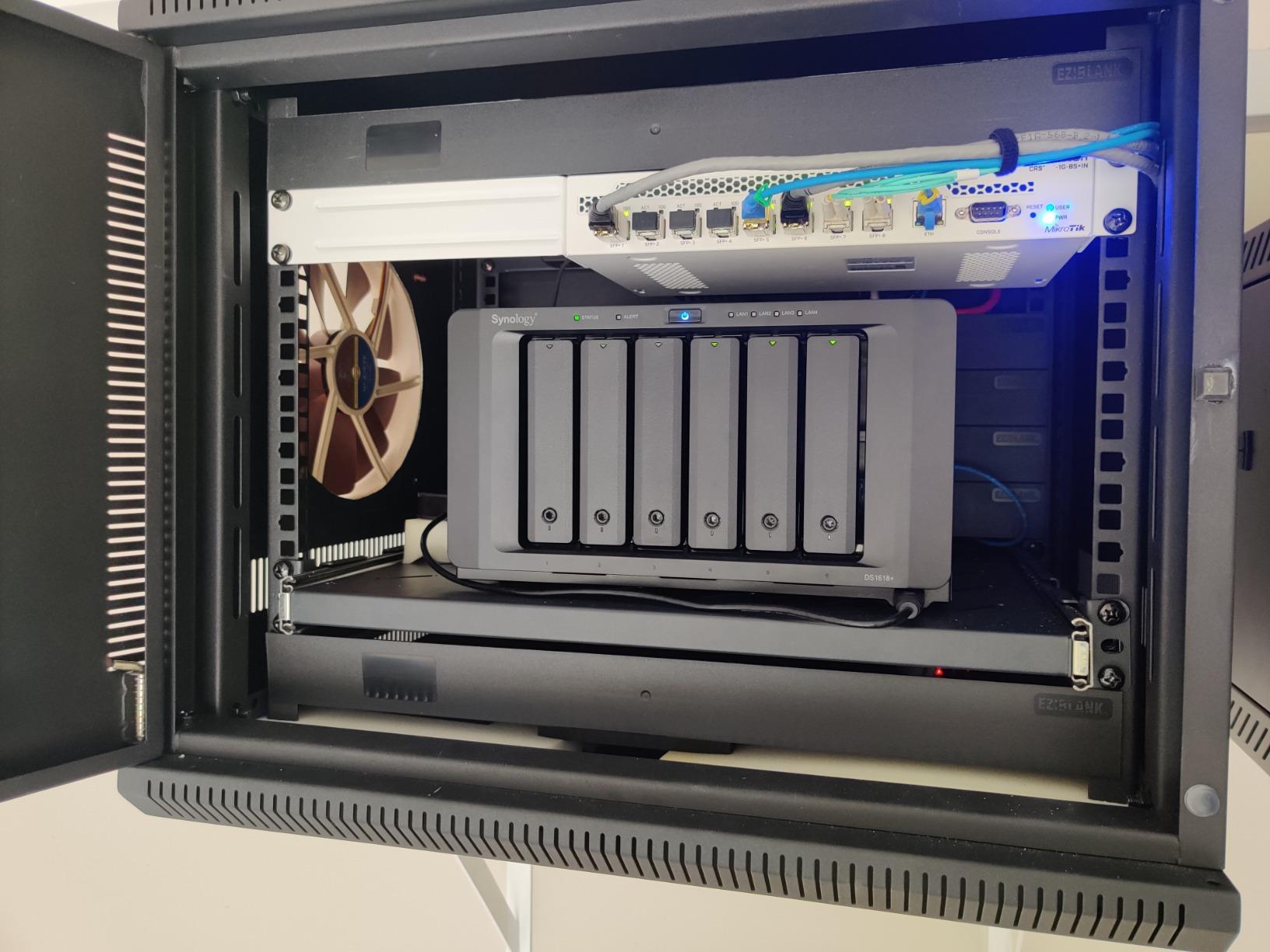 MikroTik CRS309-1G-8S+in 8-Port 10G SFP+ Managed Switch customer photo 2