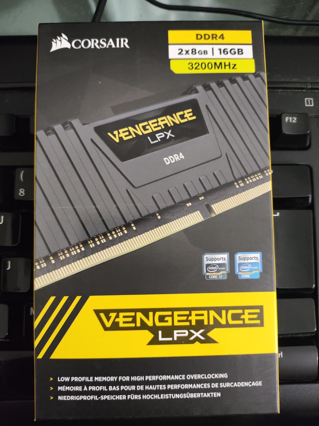 CORSAIR Vengeance LPX DDR4 RAM 16GB (2x8GB) Up to 3200MHz CL16-20-20-38 1.35V Intel AMD Desktop Computer Memory - Black (CMK16GX4M2E3200C16) customer photo 1