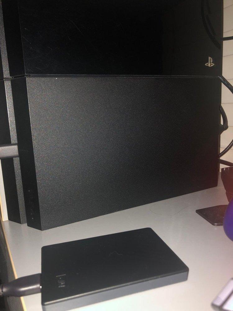 WD 2TB My Passport, Portable External Hard Drive with Password Protection, USB 3.1/USB 3.0 customer photo 2
