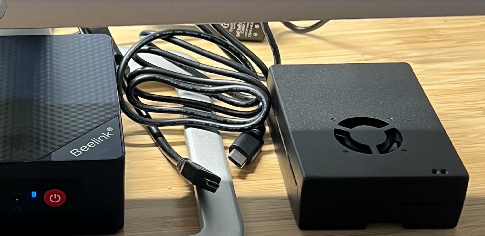 Vilros Raspberry Pi 4 4GB Basic Starter Kit with Fan-Cooled Heavy-Duty Aluminum Alloy Case customer photo 1