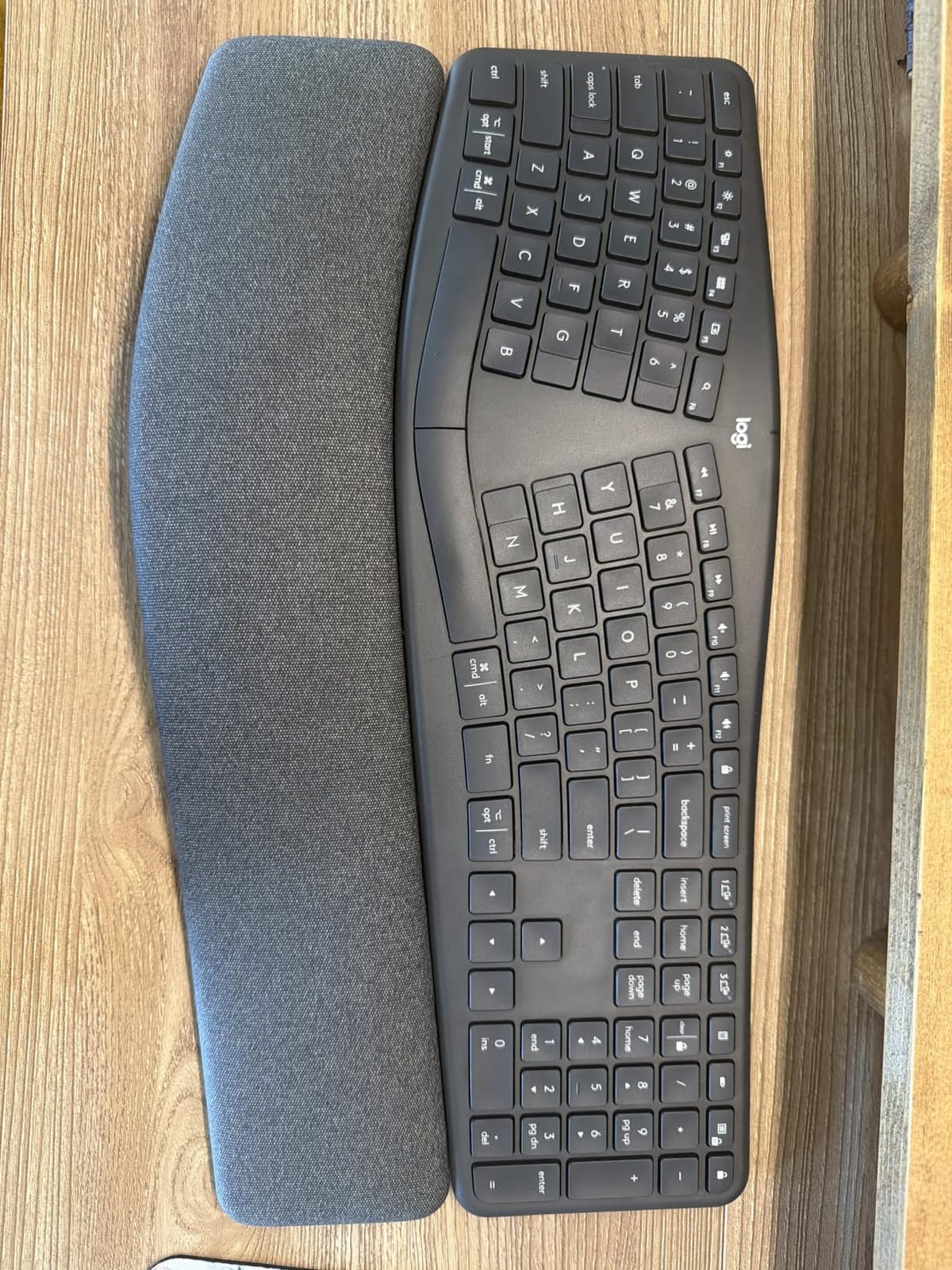 Logitech Ergo K860 Wireless Ergonomic Split Keyboard with Wrist Rest customer photo 2
