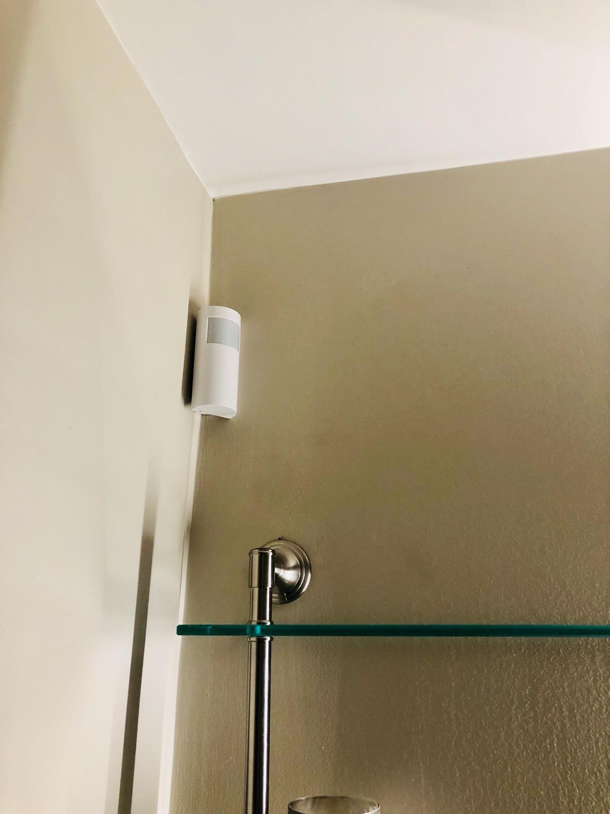 Lutron Caseta Smart Lighting Auto On/Off Wireless Occupancy Motion Sensor | Motion Sensor for dimmers, switches, and fan controls, for bathrooms, hallway, garage, no wires required, PD-OSENS-WH, White customer photo 1