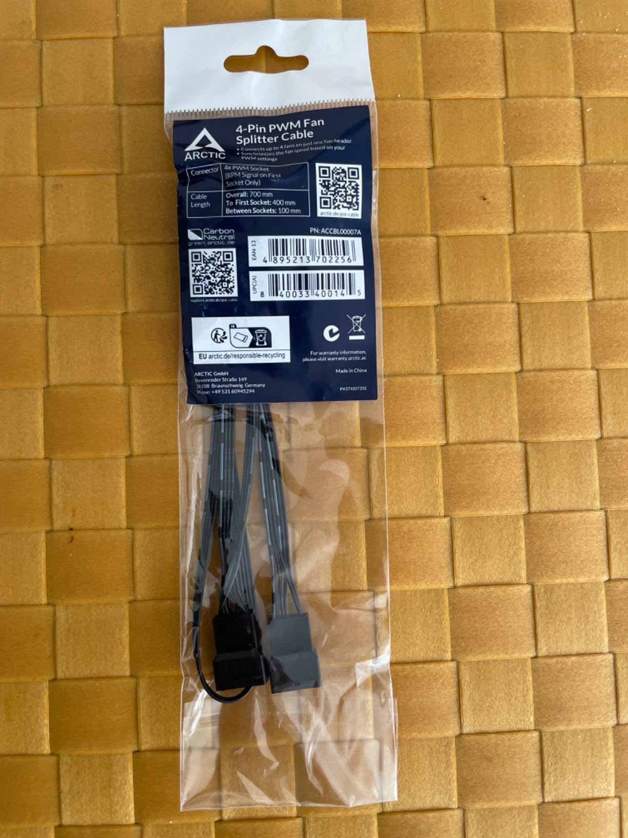 ARCTIC 4-Pin PWM Fan Splitter Cable - PST Extension-Cable for 4 Case Fans customer photo 1
