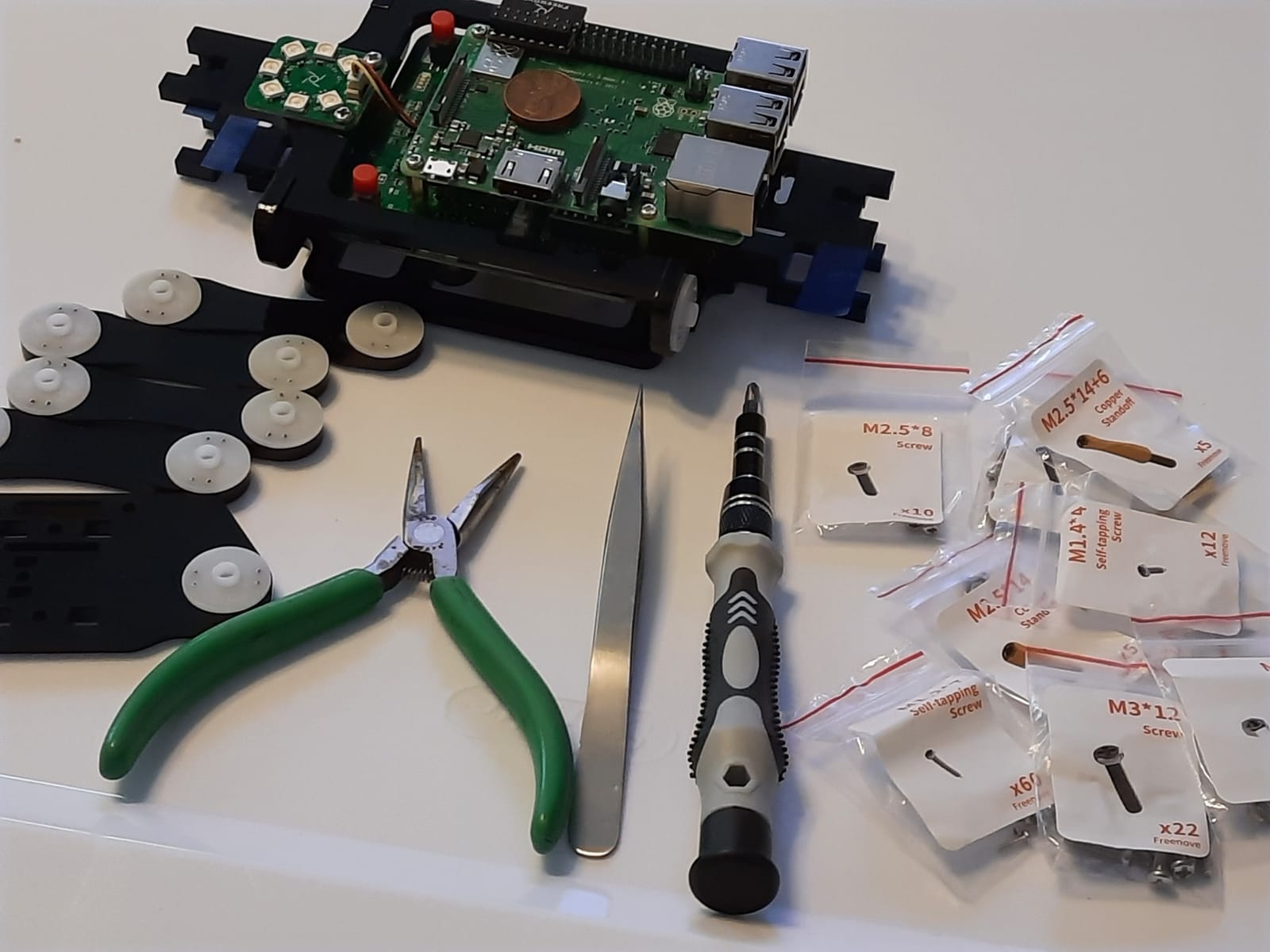 Robot Dog Kit for Raspberry Pi 5 4 B 3 B+ Zero 2 W, Walking, Self Balancing, Face Recognition, Ball Tracing, Ultrasonic Ranging, App Control, Camera, Servo (Raspberry Pi NOT Included) customer photo 1