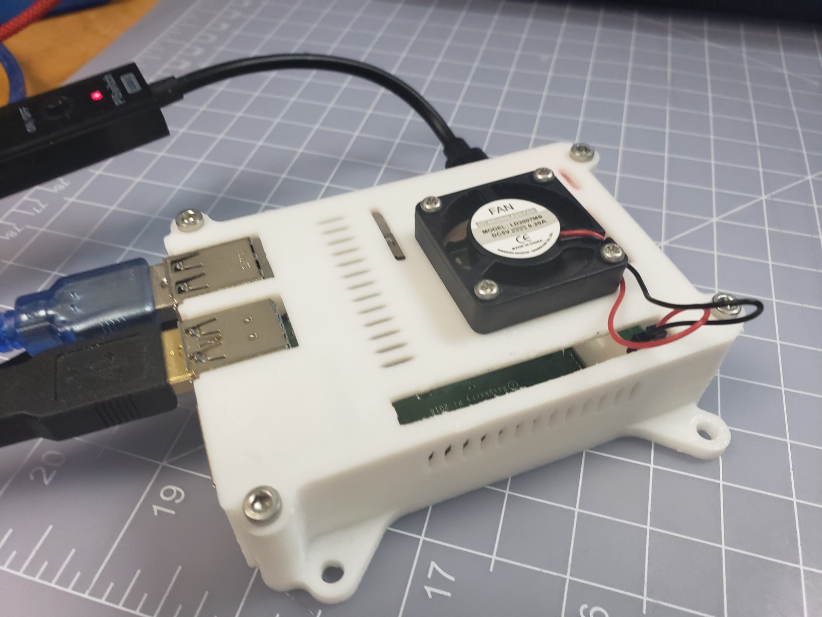 Raspberry Pi 4 Basic Kit (8GB RAM) customer photo 1