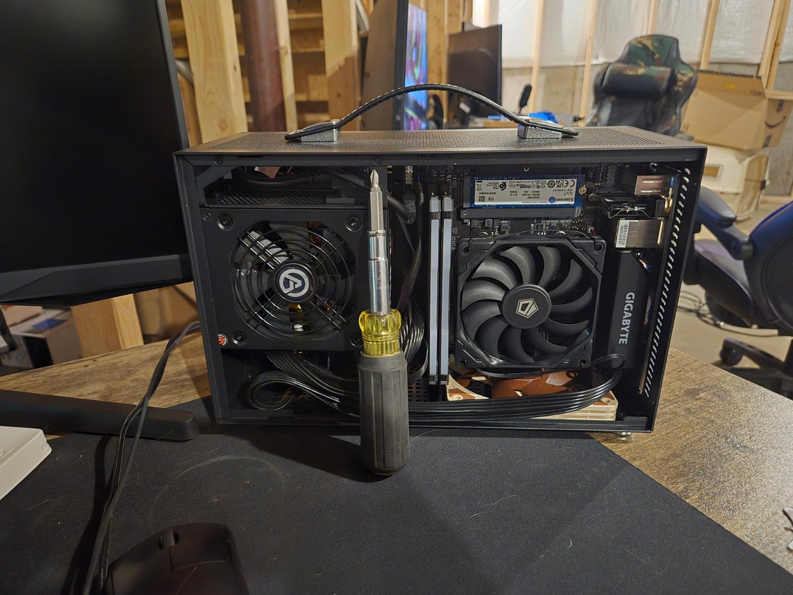 Gigabyte A520I AC (AMD Ryzen AM4/Mini-ITX/Direct 6 Phases Digital PWM with 55A DrMOS/Gaming GbE LAN/Intel WiFi+Bluetooth/NVMe PCIe 3.0 x4 M.2/3 Display Interfaces/Q-Flash Plus/Motherboard) customer photo 2
