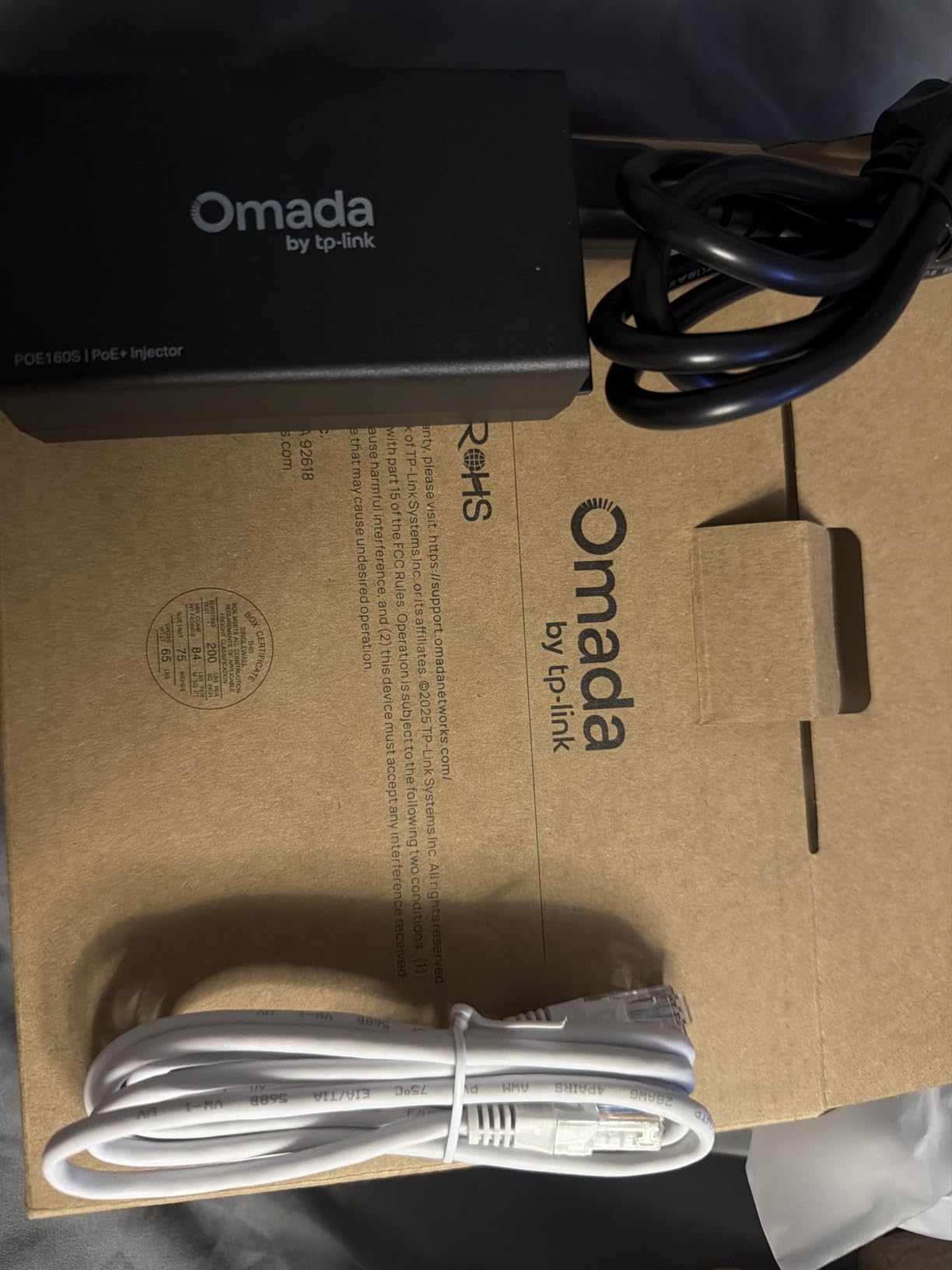 TP-Link Omada PoE+ Injector, Up to 30W, Gigabit, UL Certified (POE160S) | Up to 100m(328ft), 802.3at/af Compliant, Plug&Play, Wall Mountable customer photo 1
