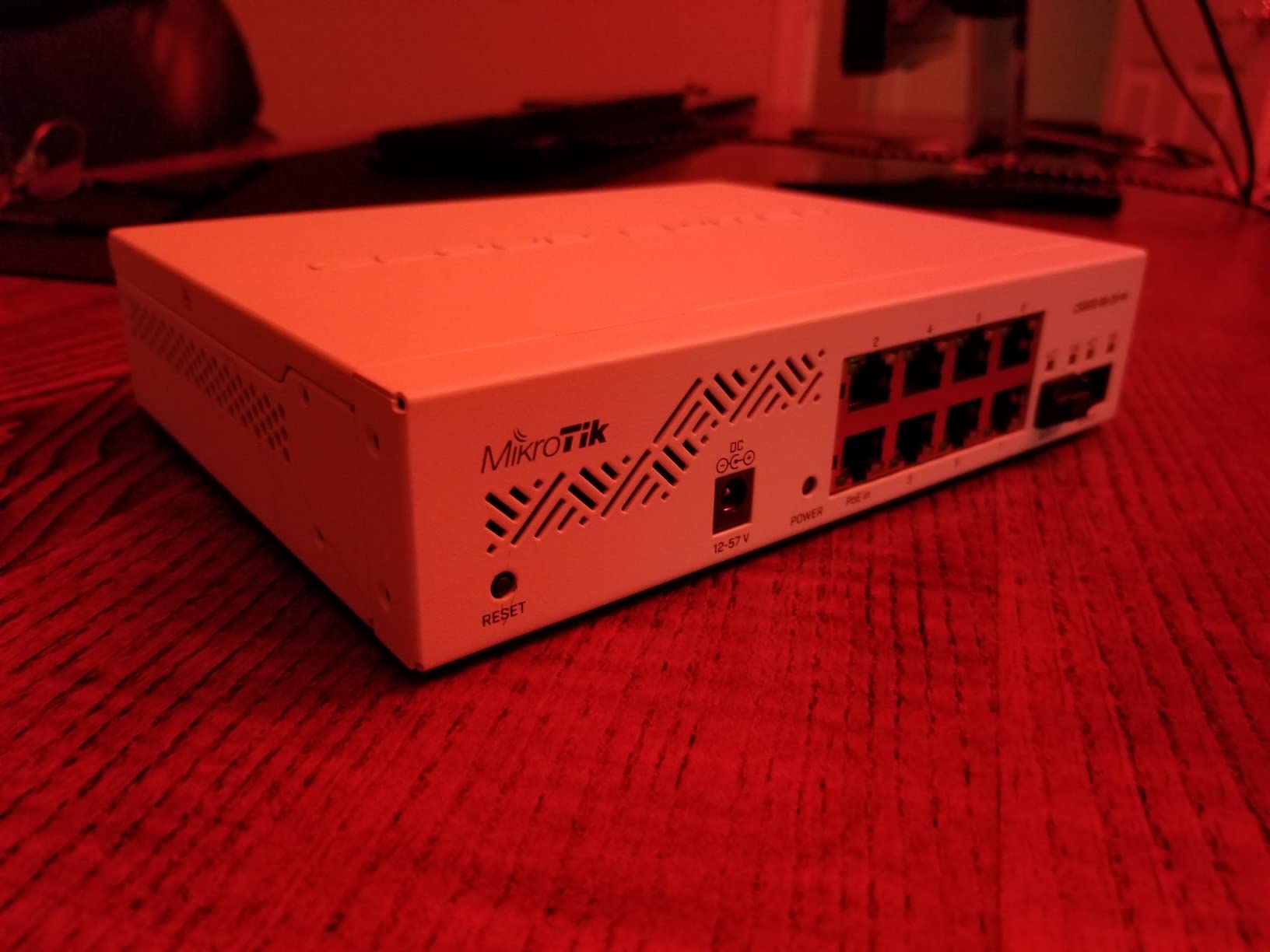 MikroTik CSS610-8G-2S+in - Cloud Smart Switch 610-8G-2S+in with 8X Gigabit Ports, 2X SFP+ Cages, SwOS, Desktop case customer photo 1