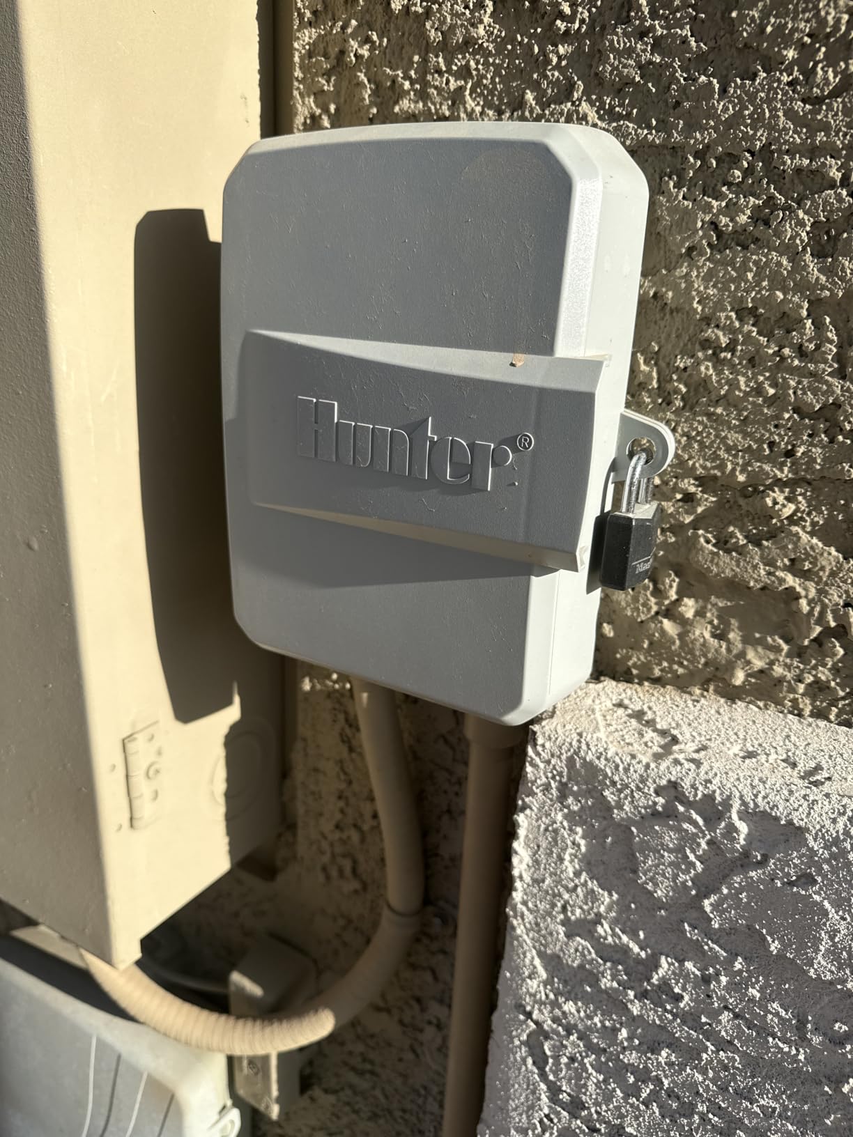 Hunter X2 4 Zone Sprinkler Controller, WiFi Compatible Sprinkler Timer | Indoor/outdoor 4 zone irrigation controller with flexible scheduling and optional Hydrawise WiFi upgrade customer photo 1