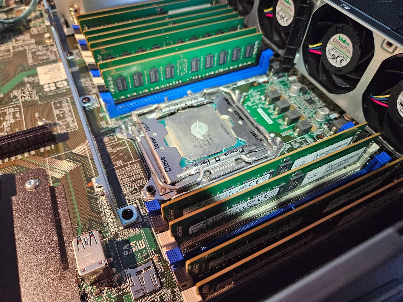 HP DL380 G9 Server / 2X E5-2670 V3 2.3GHz = 24 Cores / 128GB RAM / P840 / 12x 3TB SAS (Renewed) customer photo 1