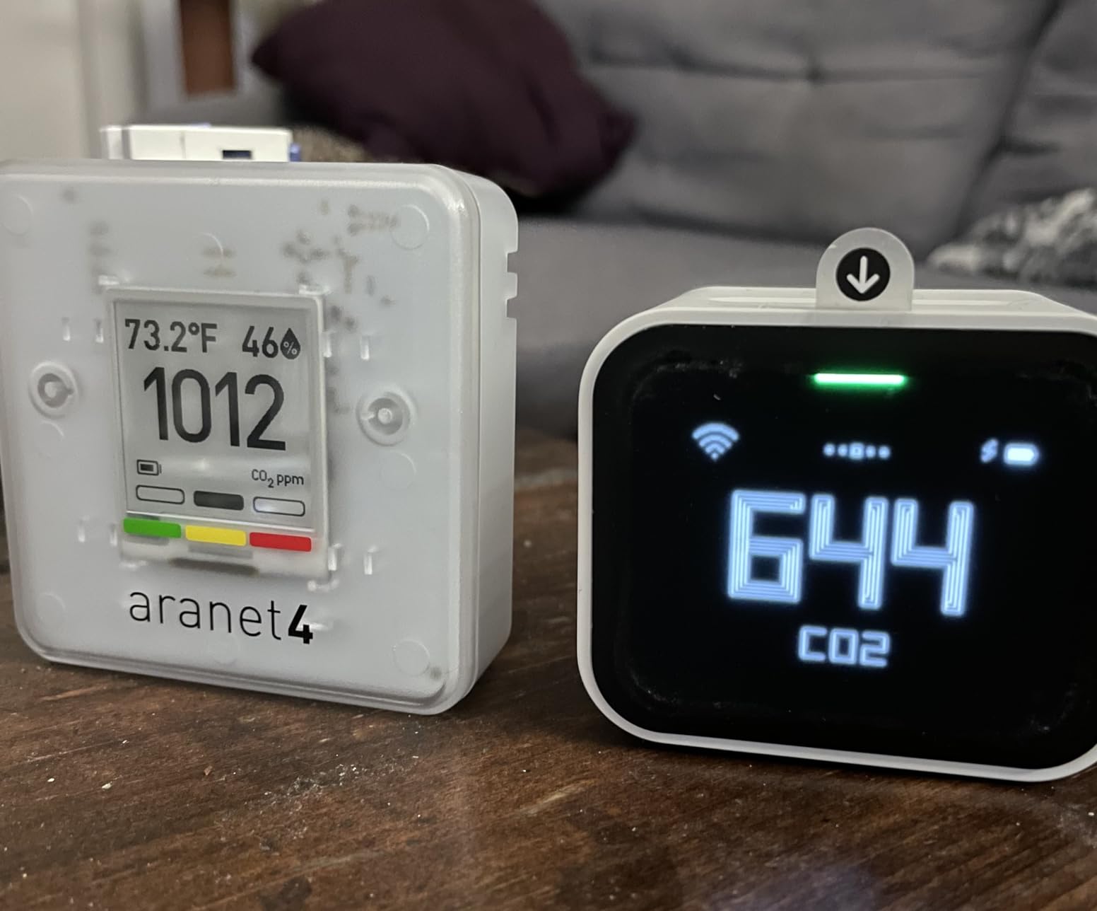 Qingping Air Monitor Lite, Apple HomeKit Compatible Wi-Fi Indoor Air Quality Meter Detects Home CO2, PM2.5, PM10, Temperature, and Humidity customer photo 1