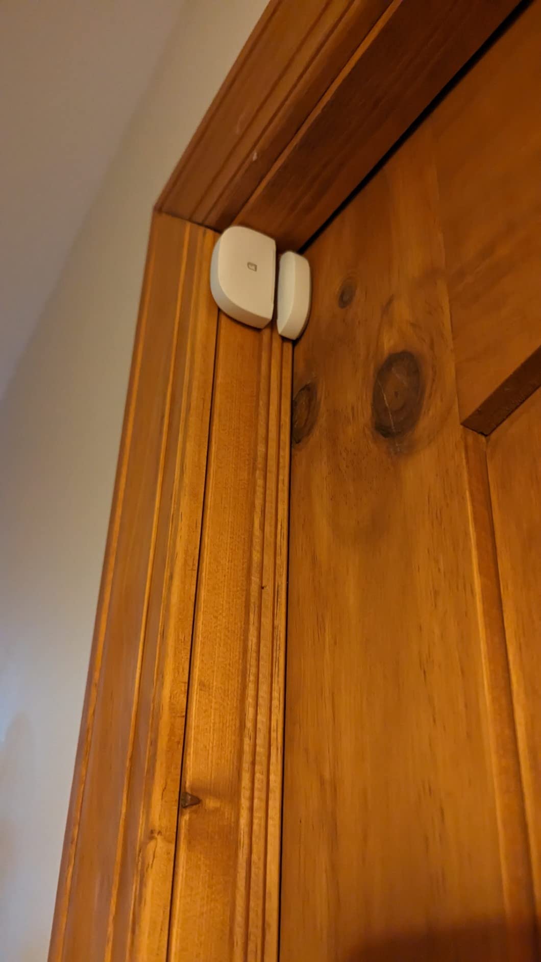 Aeotec SmartThings Multipurpose Sensor - Zigbee - Door/Window & Temperature Sensor, Perfect with Aeotec Smart Home Hub customer photo 1