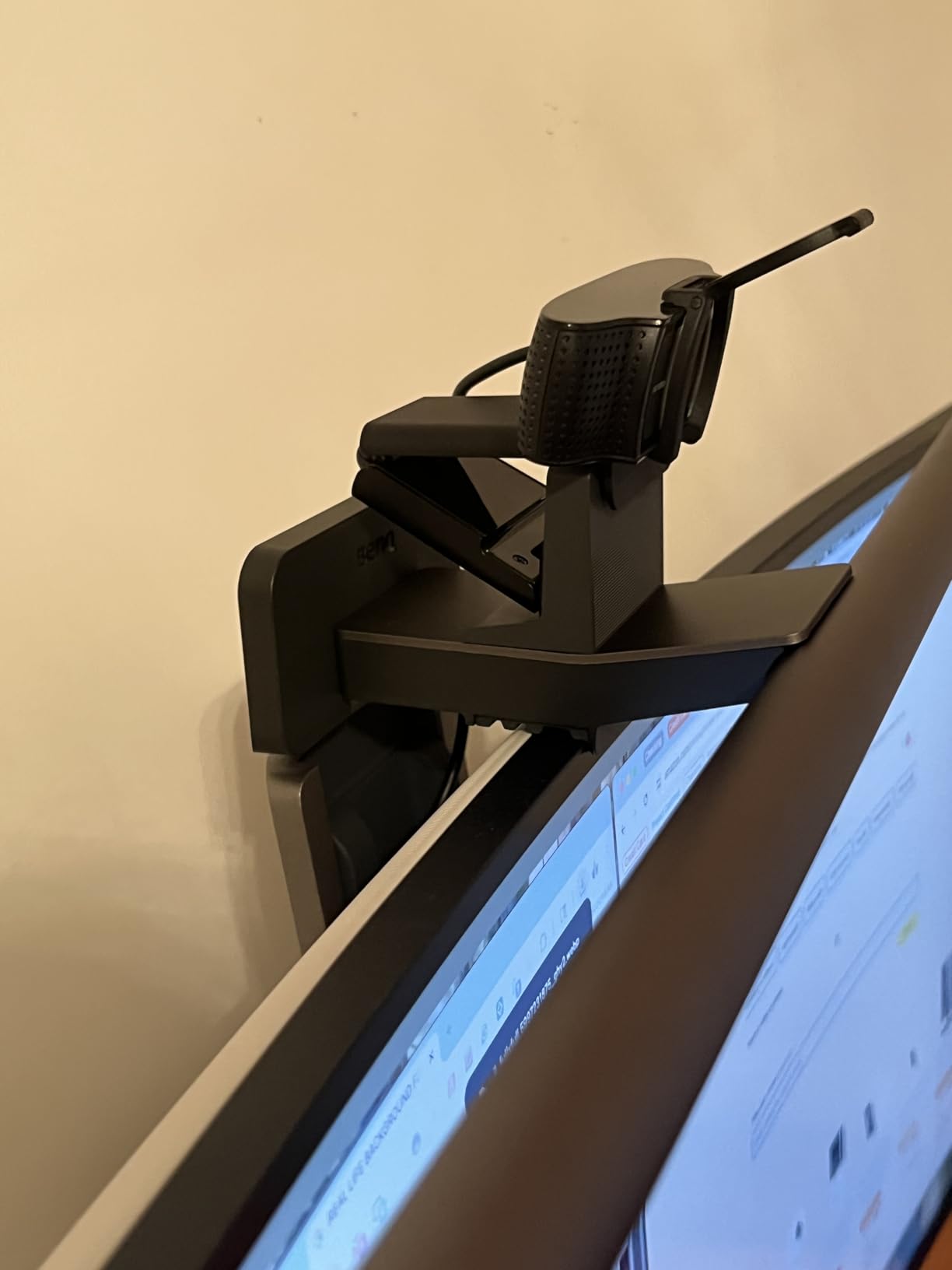Logitech C920e HD 1080p Mic Enabled Webcam Certified Zoom Microsoft Teams customer photo 1