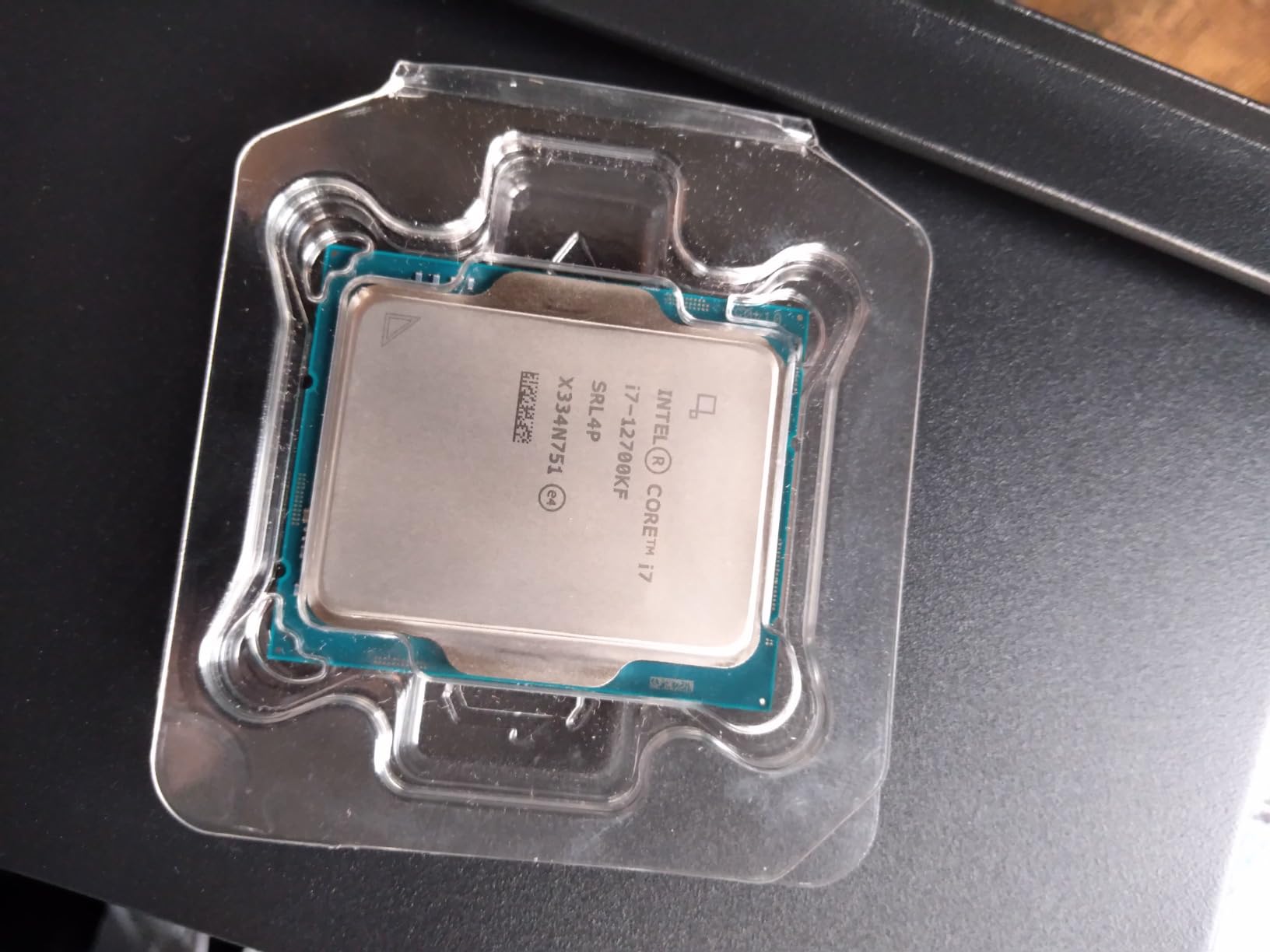 Intel Core i7-12700KF Desktop Processor 12 (8P+4E) Cores up to 5.0 GHz Unlocked LGA1700 600 Series Chipset 125W customer photo 2