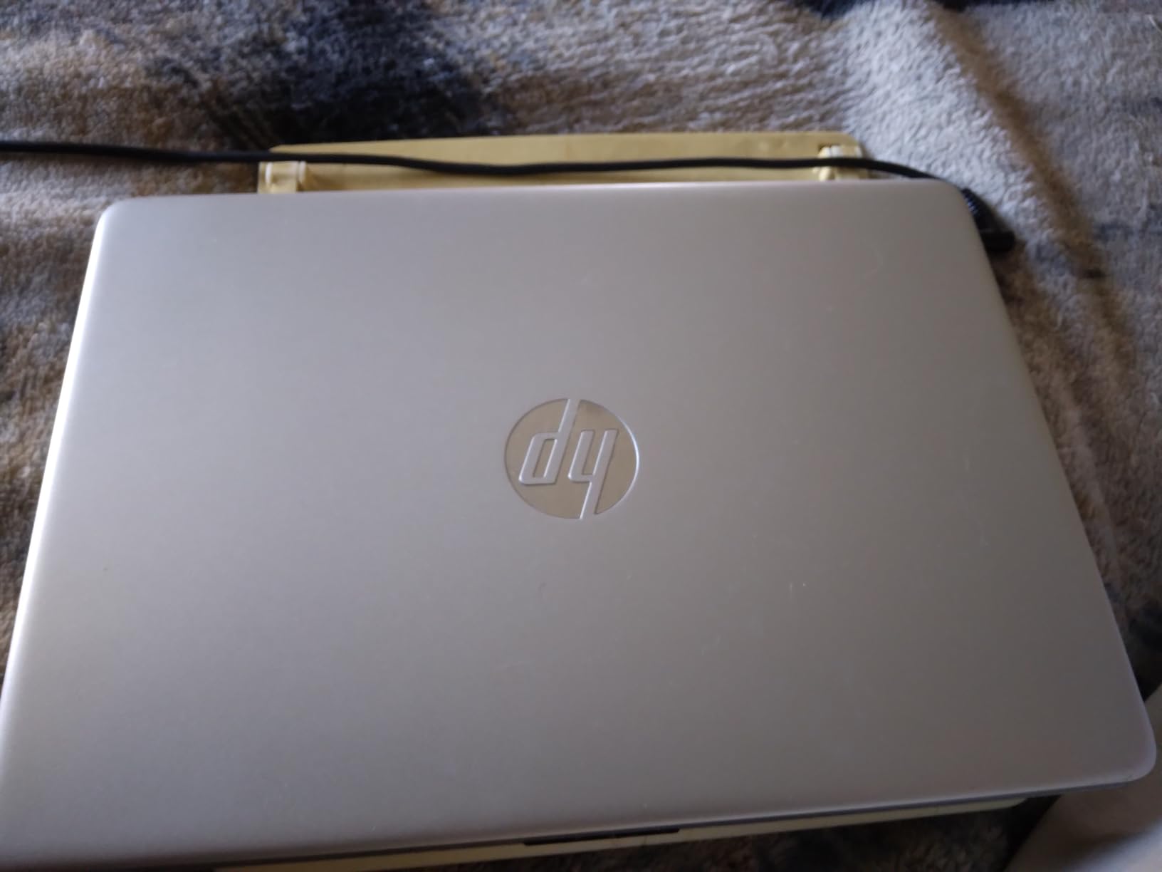 HP 14 Laptop, AMD Ryzen 5 5500U, 8 GB RAM, 256 GB SSD Storage, 14-inch Full HD Display, Windows 11 Home, Thin & Portable, Micro-Edge & Anti-Glare Screen, Long Battery Life (14-fq1025nr, 2021) customer photo 2
