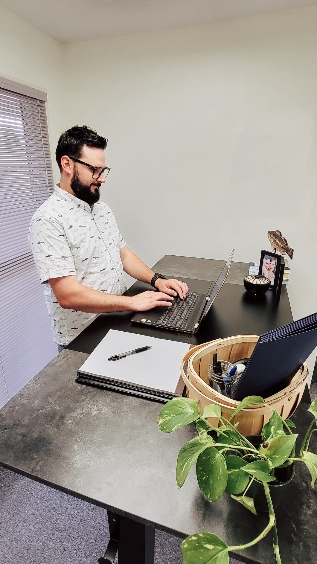 4-Leg Standing Desk, 71