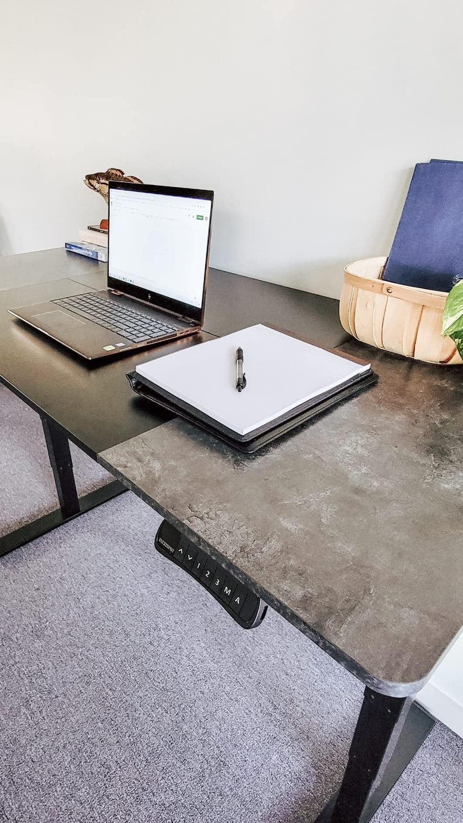 4-Leg Standing Desk, 71