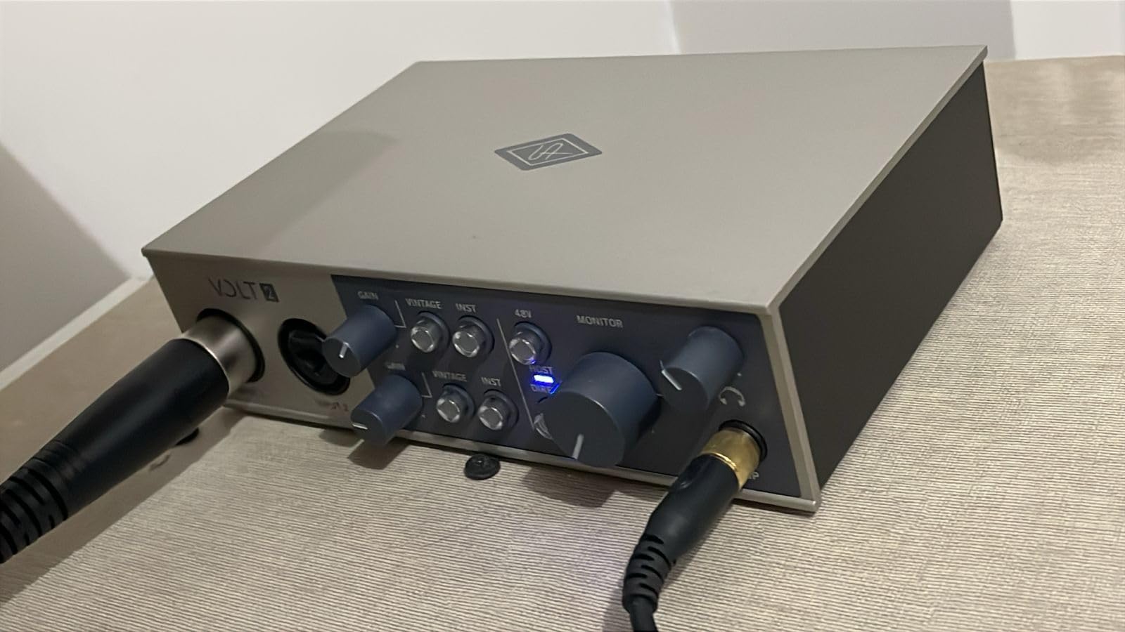 Universal Audio Volt 2 USB Audio Interface | 2x2 USB-C interface with 610 tube emulation and MIDI for musicians, podcasters and streamers customer photo 1