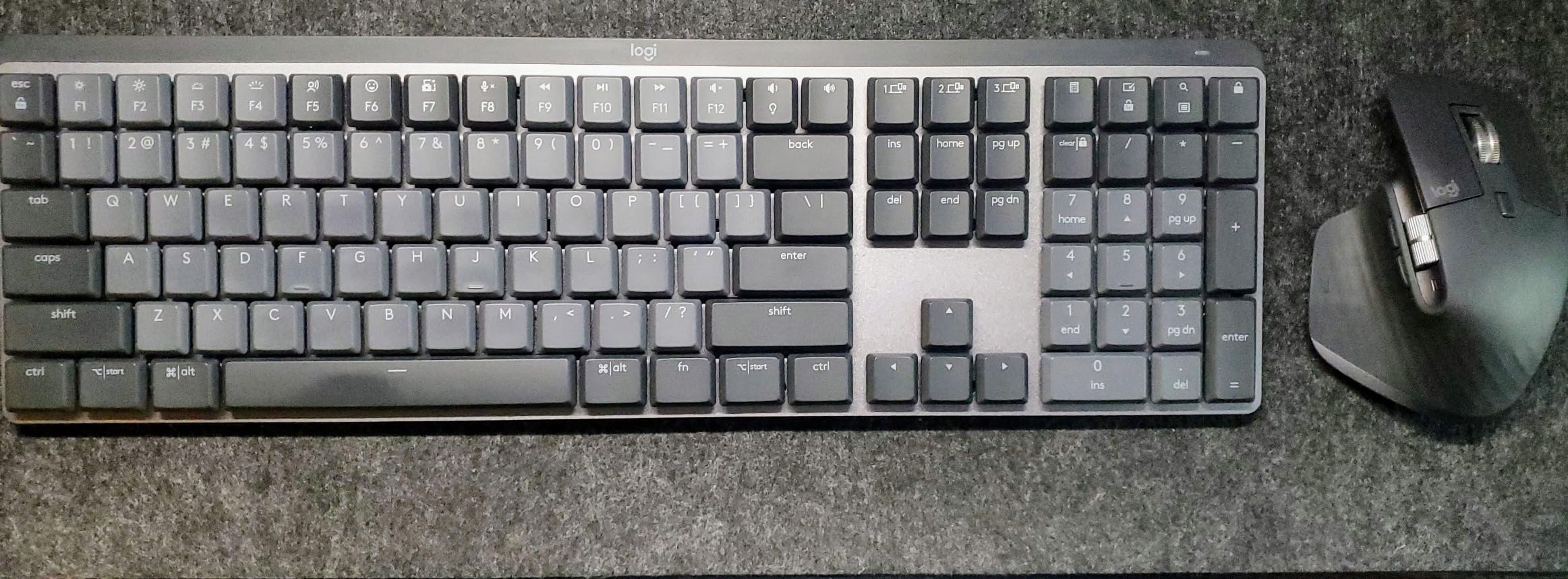 Logitech MX Mechanical Wireless Illuminated Performance Keyboard Clicky customer photo 2