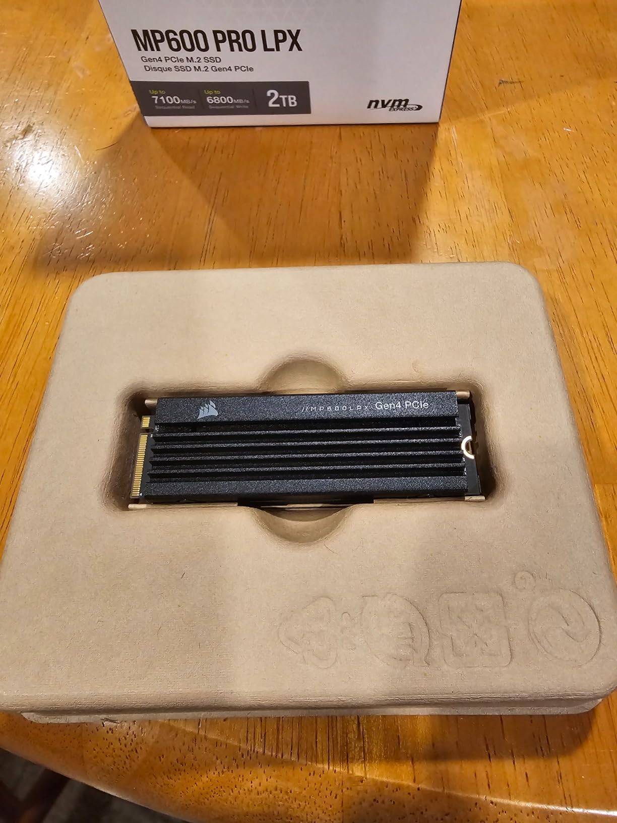 Corsair MP600 PRO LPX 2TB M.2 NVMe PCIe x4 Gen4 SSD - Optimized for PS5 (Up to 7,100MB/sec Sequential Read & 5,800MB/sec Sequential Write Speeds, High-Speed Interface, Compact Form Factor) Black customer photo 1