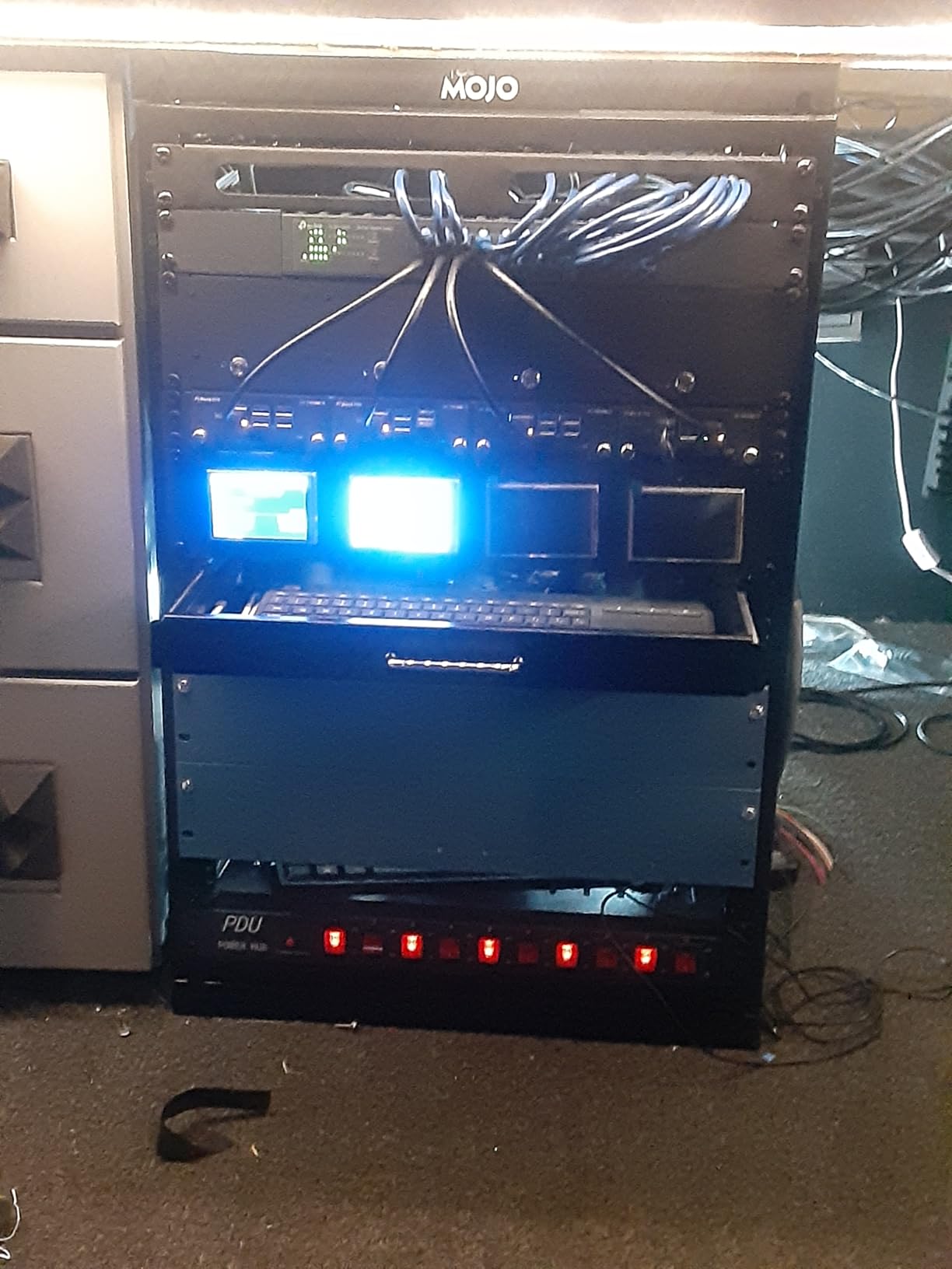 UCTRONICS 19