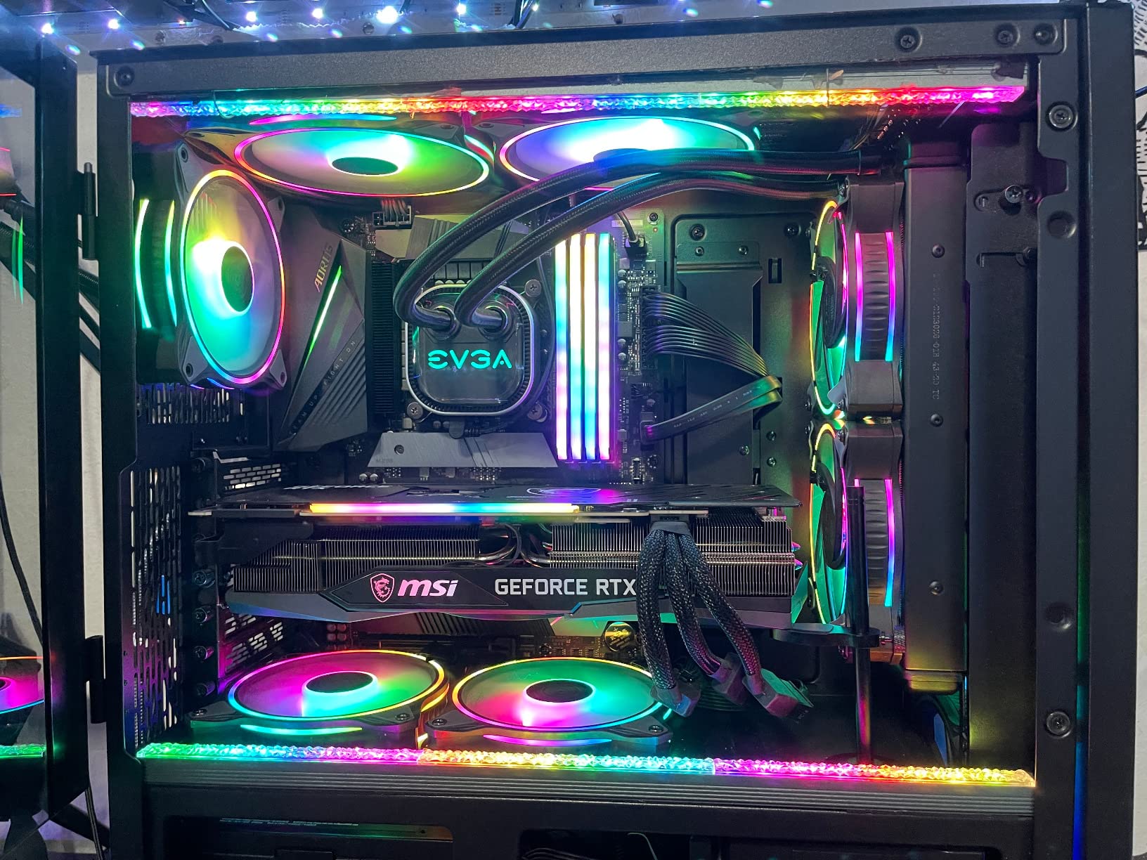 MSI Gaming GeForce RTX 3090 Ti 24GB GDRR6X 384-Bit HDMI/DP Nvlink Tri-Frozr Ampere Architecture OC Graphics Card (RTX 3090 Ti Gaming X Trio 24G) customer photo 1