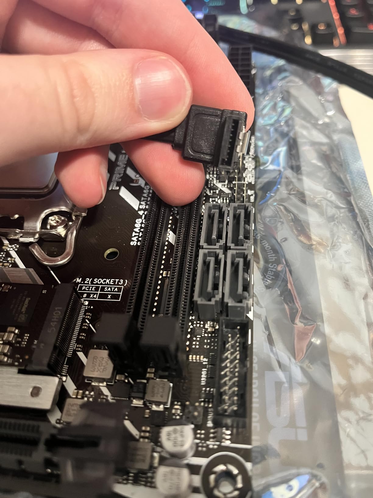 ASUS PRIME H610I-PLUS D4 LGA 1700 (Intel 12th Gen & Intel vPro) mini ITX Motherboard (PCIe 4.0, DDR4, USB 3.2 Gen 1 Type-A, 1Gb Lan, DP/HDMI/D-Sub, V-M.2 (Key E), Q-LED, Mono-out header with amp IC, SPI TPM header) customer photo 1
