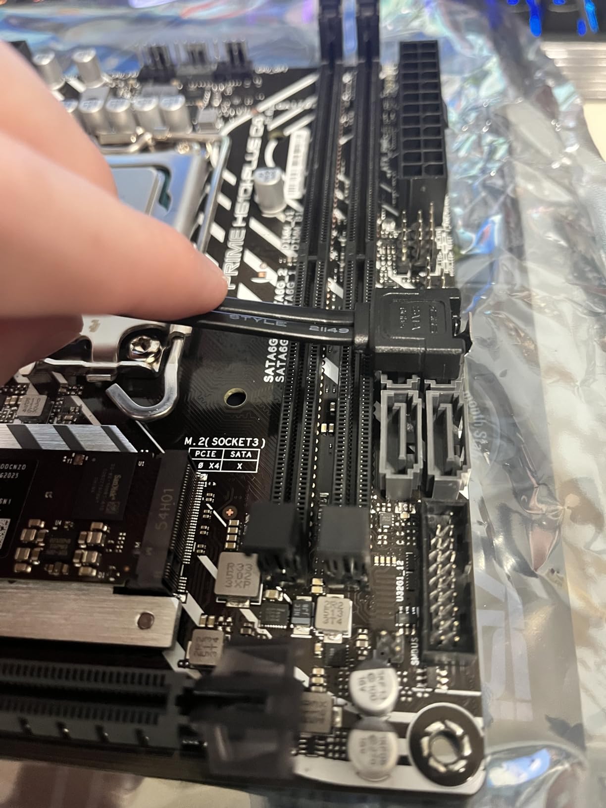 ASUS PRIME H610I-PLUS D4 LGA 1700 (Intel 12th Gen & Intel vPro) mini ITX Motherboard (PCIe 4.0, DDR4, USB 3.2 Gen 1 Type-A, 1Gb Lan, DP/HDMI/D-Sub, V-M.2 (Key E), Q-LED, Mono-out header with amp IC, SPI TPM header) customer photo 2