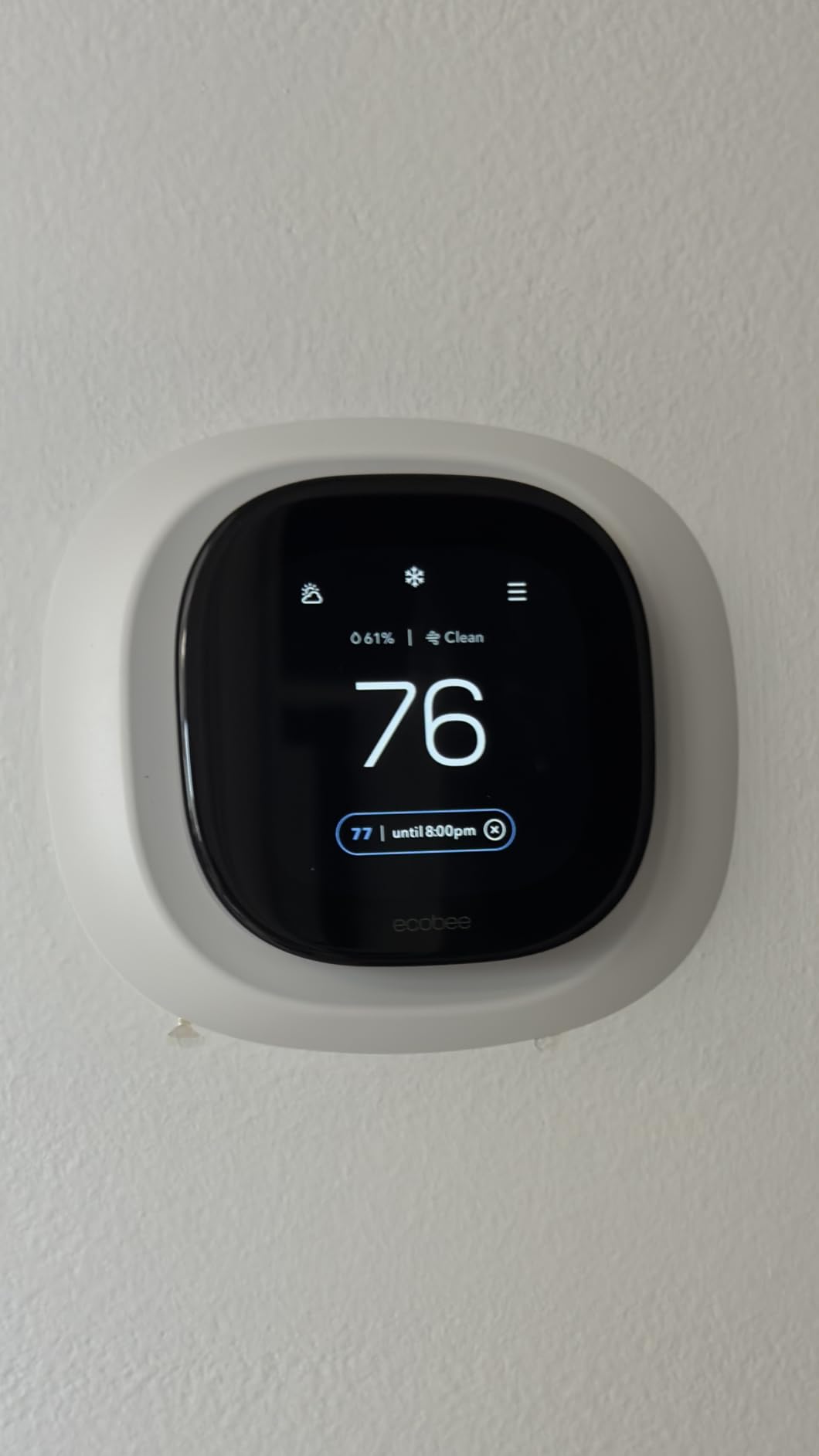 ecobee Smart Thermostat Premium - WiFi, Siri & Alexa Built-In, Smart Sensor | Air Quality Monitor customer photo 2