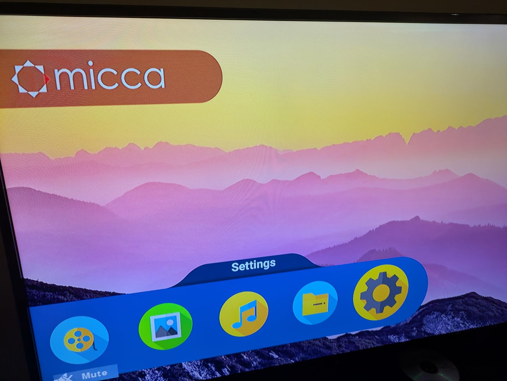 Micca 4K Ultra-HD USB and microSD Media Player, 4K HDMI, Digital Signage | Plays H.265/HEVC H.264/AVC MP4 MKV Videos MP3 Music JPG Photos, Reads 8TB Drives, Autoplay, Looping, Resume, Analog AV customer photo 2