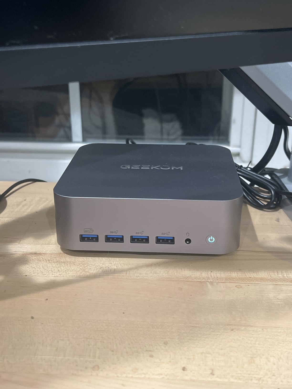 GEEKOM Mini PC IT12 MAX, Ultra 5 125U, 16GB RAM, 500GB SSD (Upgradeable) | High Speed LPDDR5 (5600MT/s) Business Computer (Arc Graphics) 8K | WiFi 7 | Dual LAN | Gaming/Engineering/Industrial (AI Boost) customer photo 2