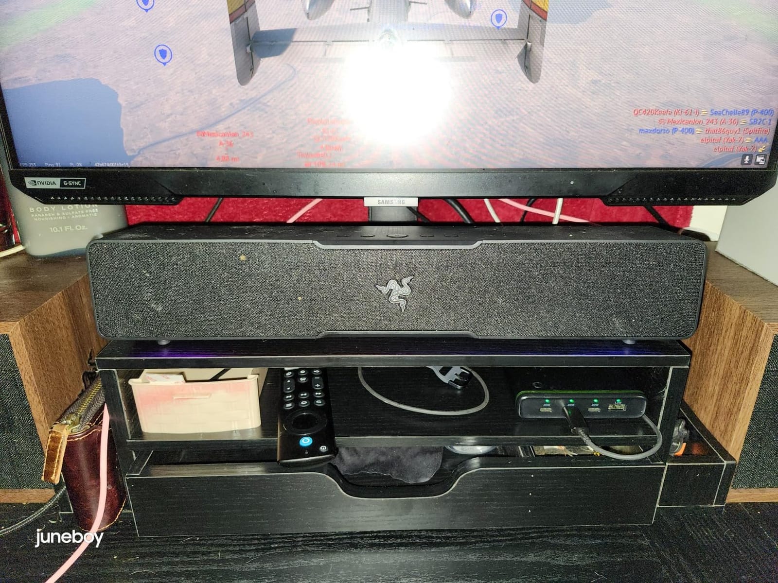 Razer Leviathan V2 X, PC Soundbar with Full-Range Drivers, Black | Compact Design, Chroma RGB, USB-C, Bluetooth 5.0, for PC, Laptop, Smartphones, Tablets & Nintendo Switch customer photo 2