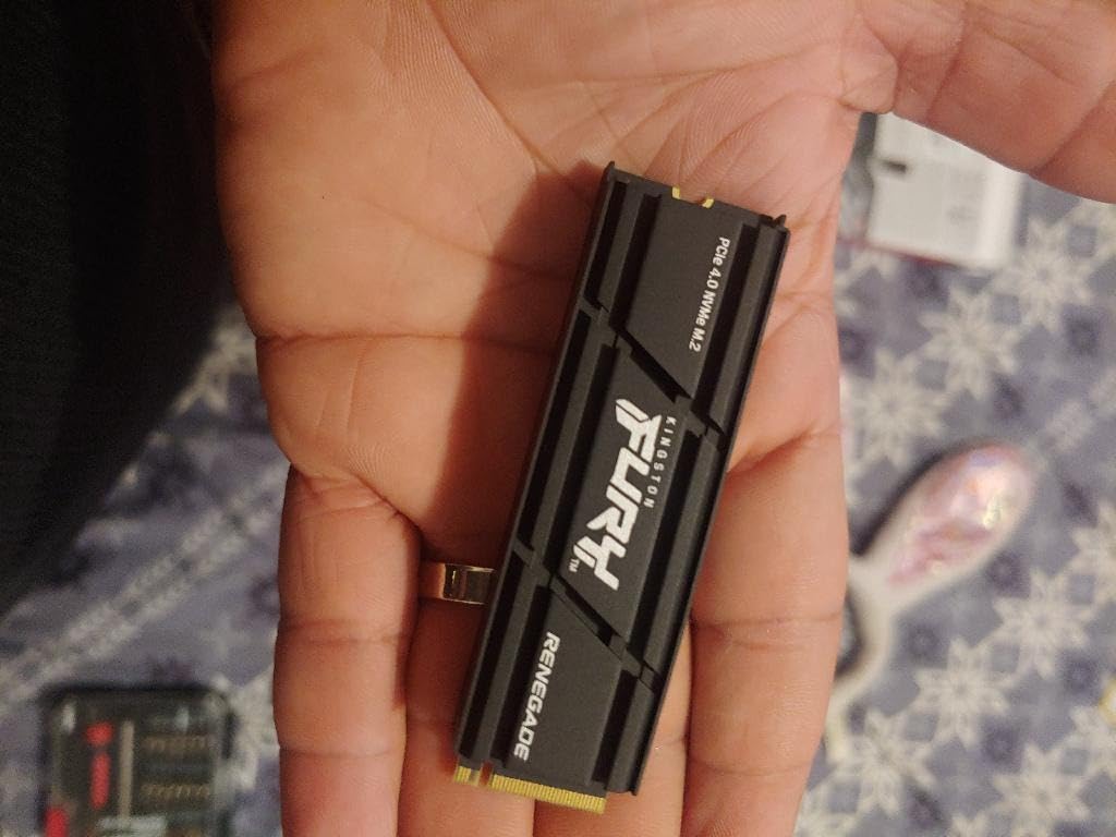 Kingston FURY Renegade 2TB PCIe Gen 4.0 NVMe M.2 Internal Gaming SSD with Heat Sink, PS5 Ready, Up to 7300MB/s (SFYRDK/2000G) customer photo 2