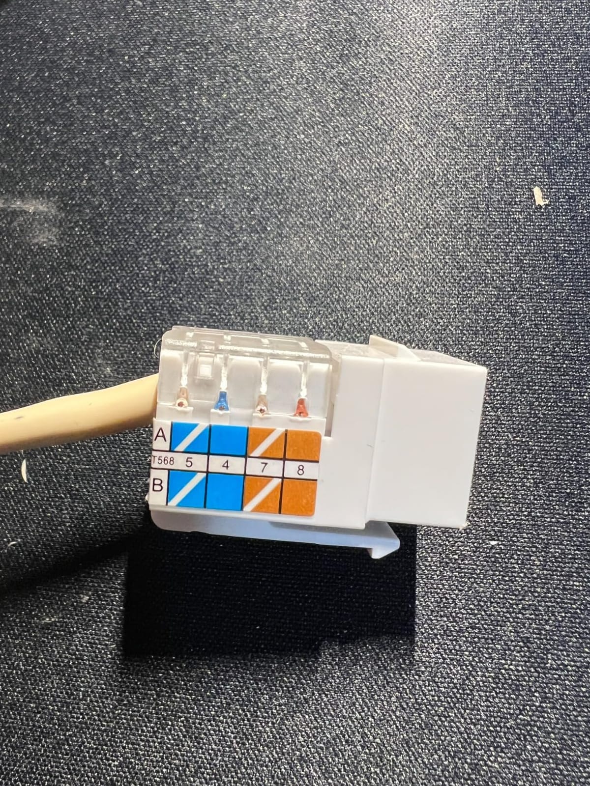 Rapink RJ45 Keystone Jack Cat6 10G Support, Keystone Jacks UTP 25 Pack for Wall Plate and Patch Panel, Rj45 Keystone 90 Degree White Color for Cat6, Cat5e, Cat5 Cabling customer photo 1